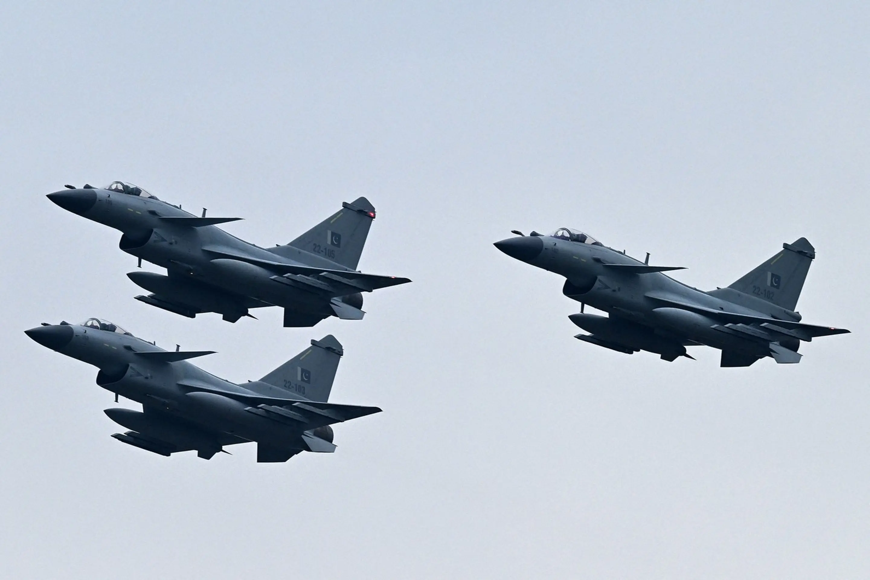 Činske stíhačky Chengdu J-10C v službách pakistanskej armády.