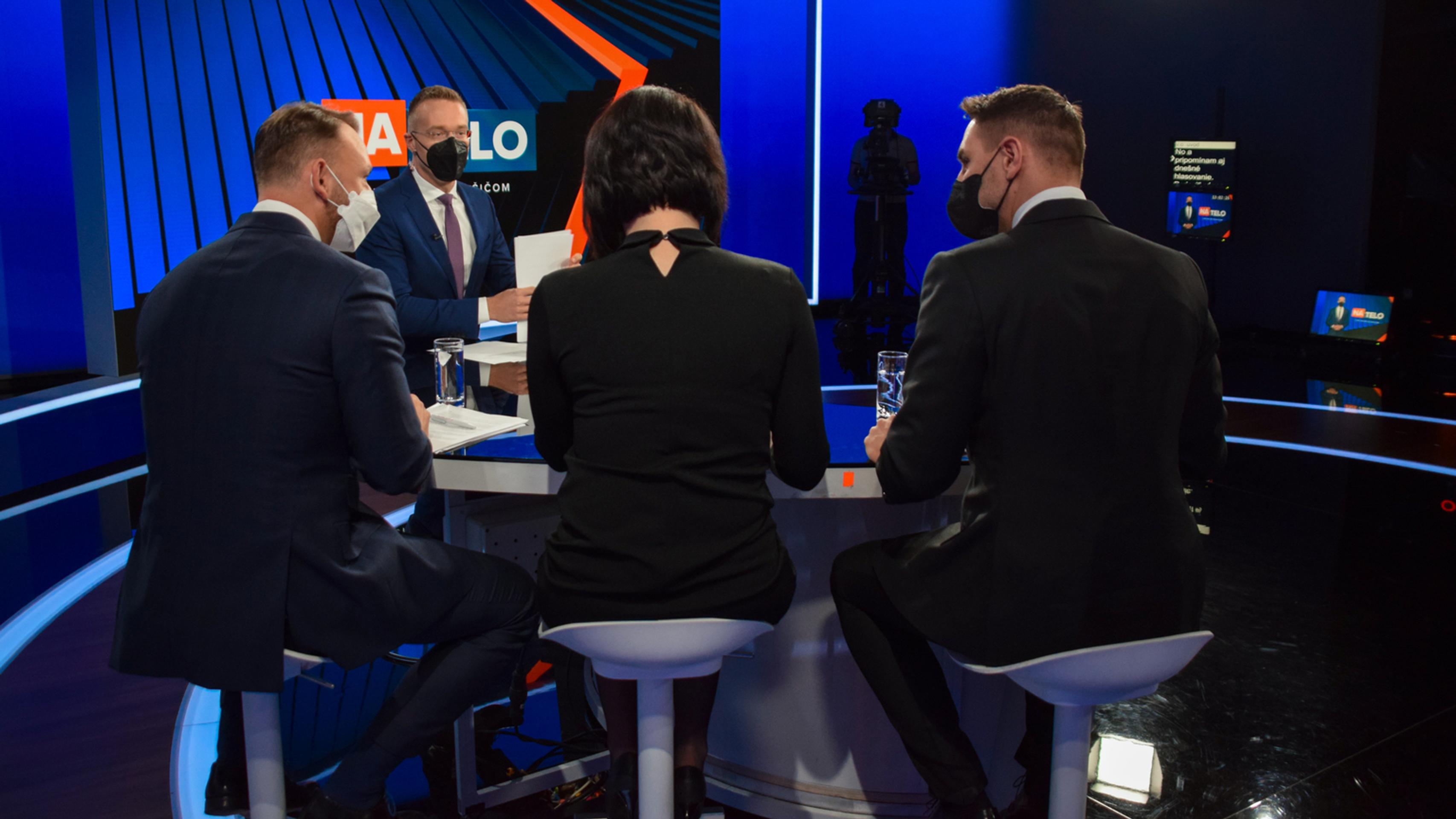 G. Gyimesi, J. Bittó Cigániková, M. Šutaj Eštok.