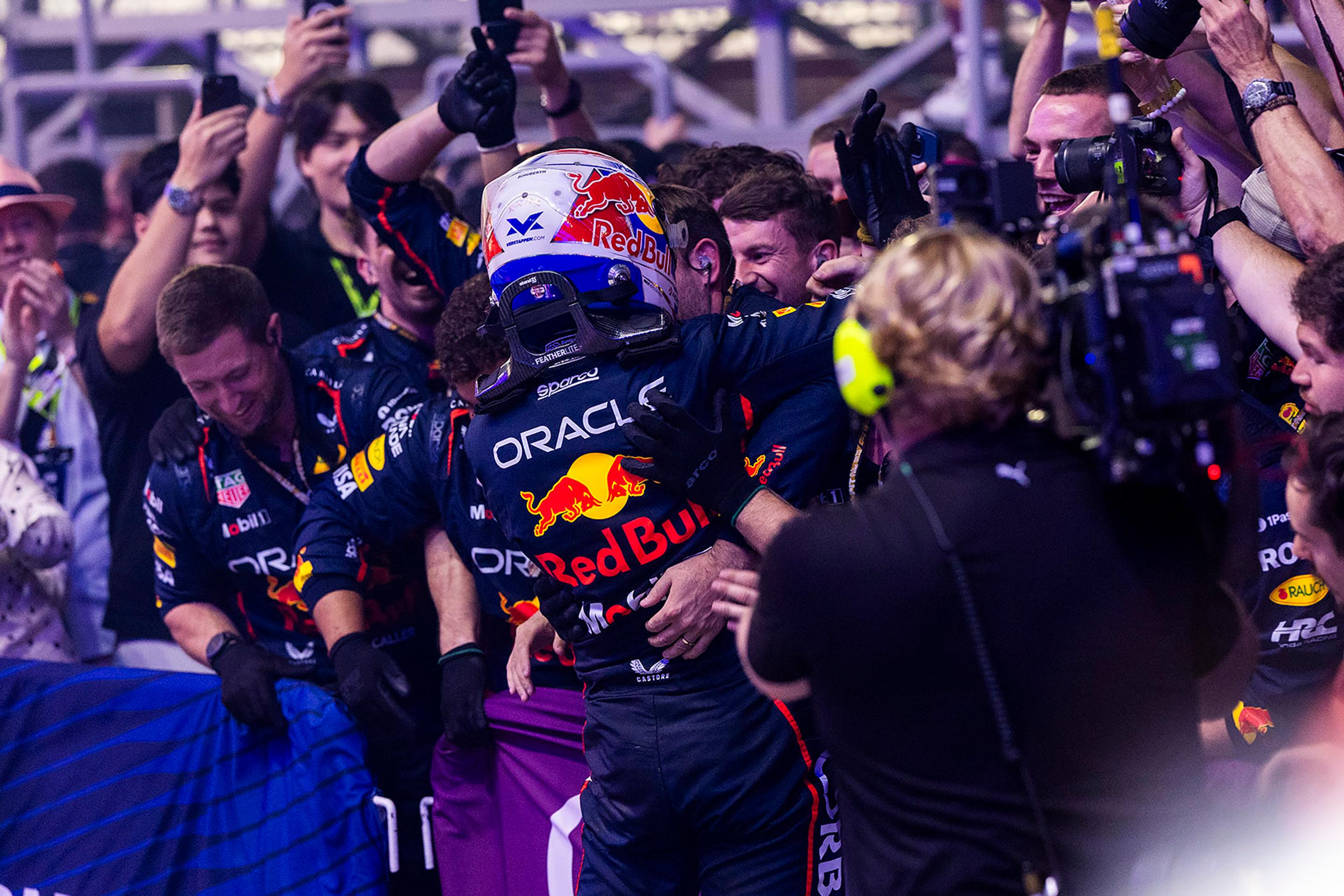 V Katare oslavoval Red Bull.