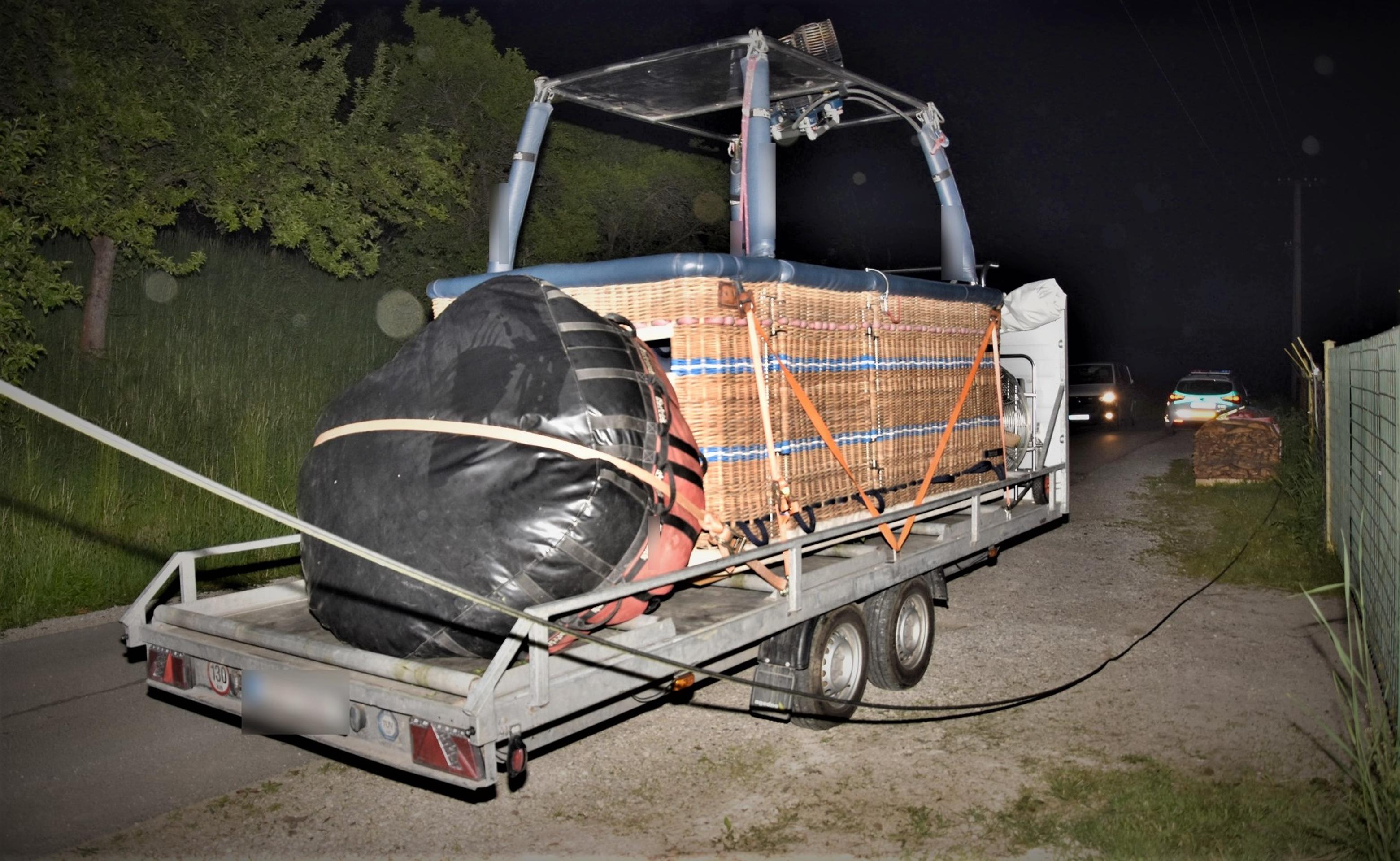 Teplovzdušný balón núdzovo pristál vo Veľkom Čiernom.