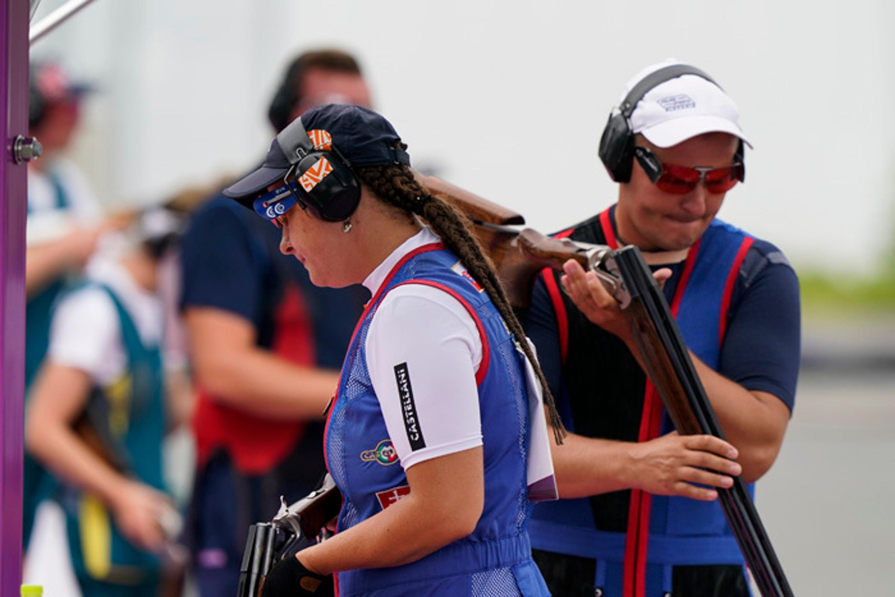 Jana Špotáková a Marián Kovačócy v mixe v trape na OH v Tokiu.
