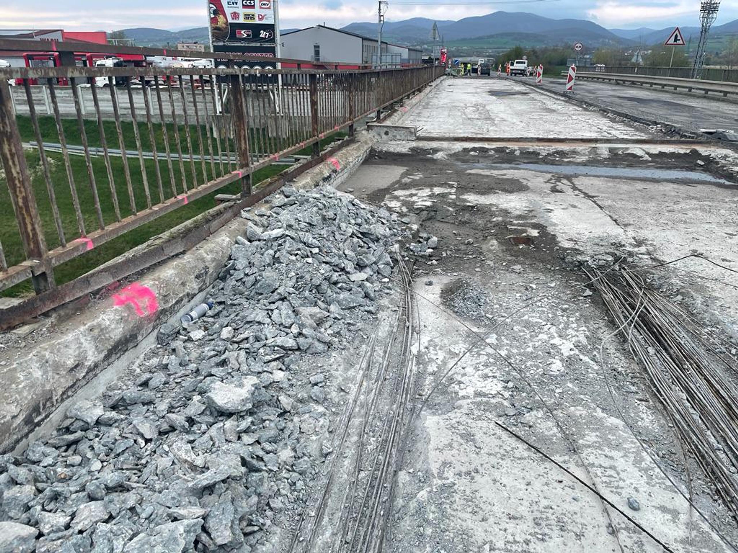 Most pri Trenčíne.