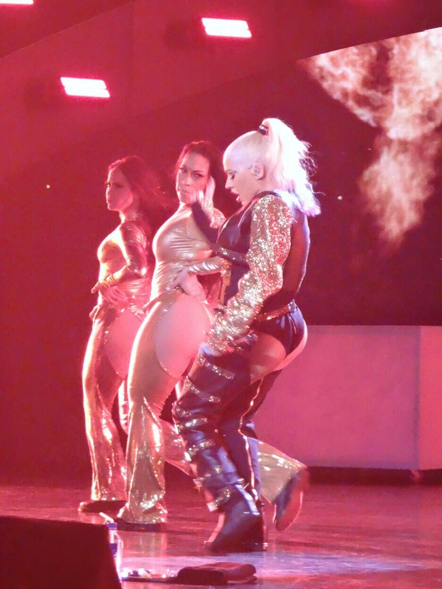 Emil Bemström z Columbusu oslavuje gól proti Vancouveru.