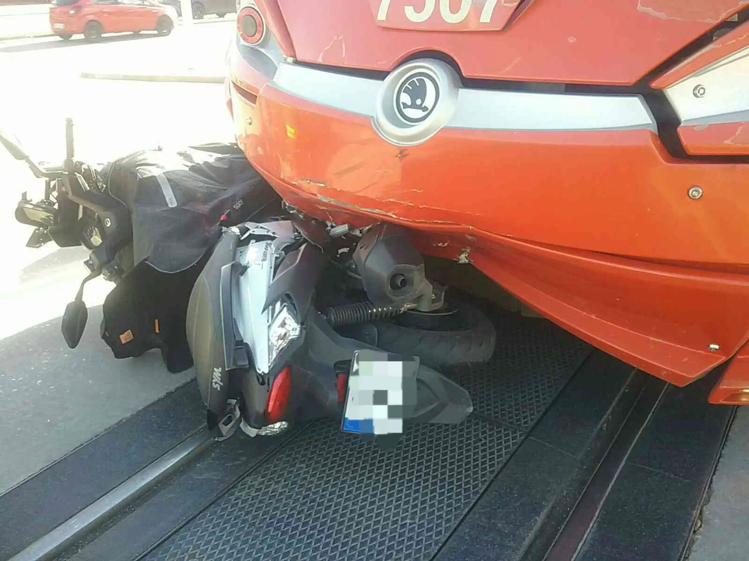 Nehoda motocykla.