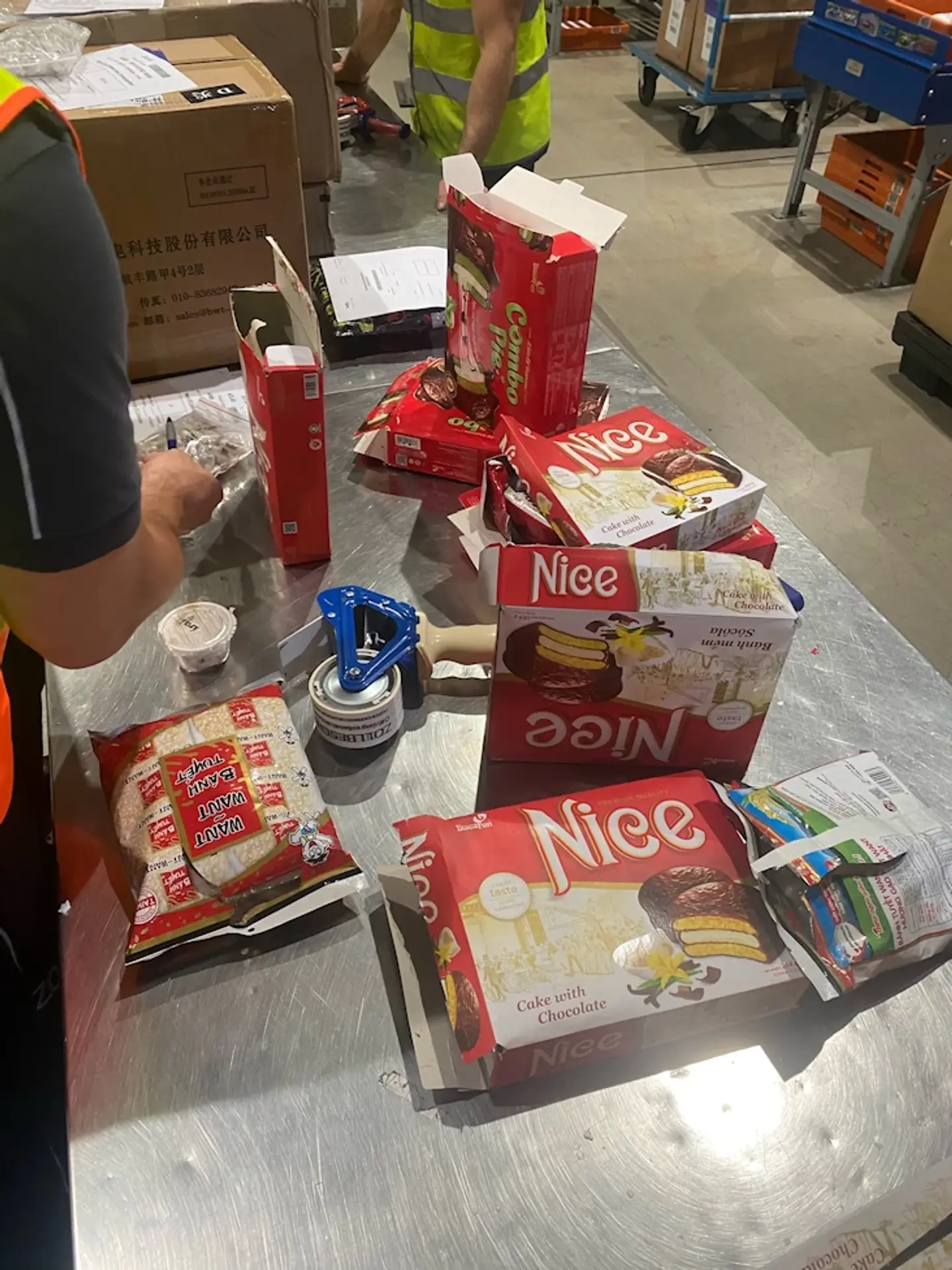 Vyše 1500 pavúkov sa nachádzalo v obaloch od sušienok