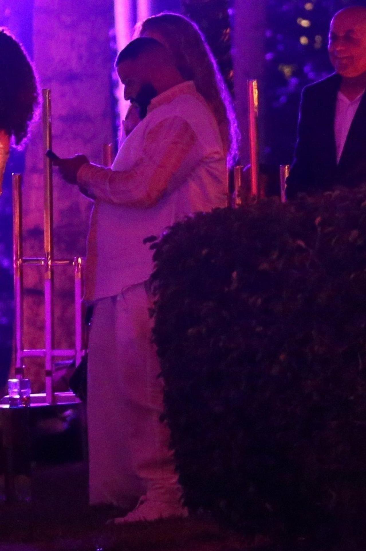 Daniel Oss s ostatnými kolegami sa zabávajú na účet Petra Sagana.