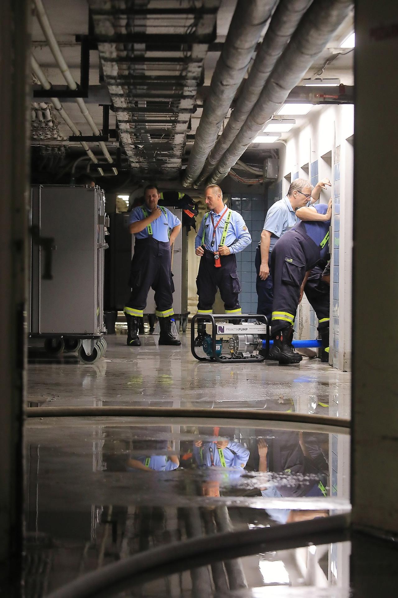 Zatopená nemocnica v Nových Zámkoch