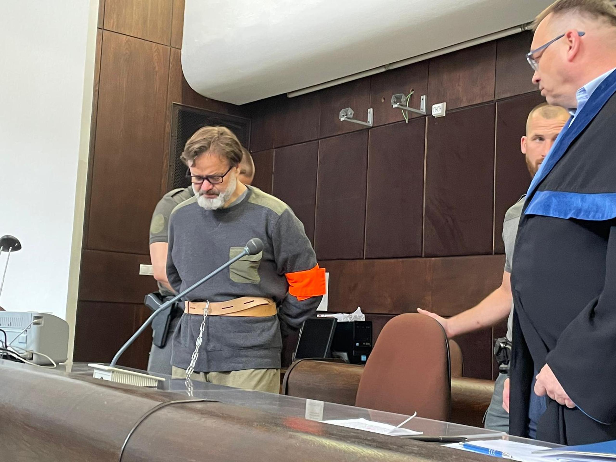 Dědeček prišiel pred senát