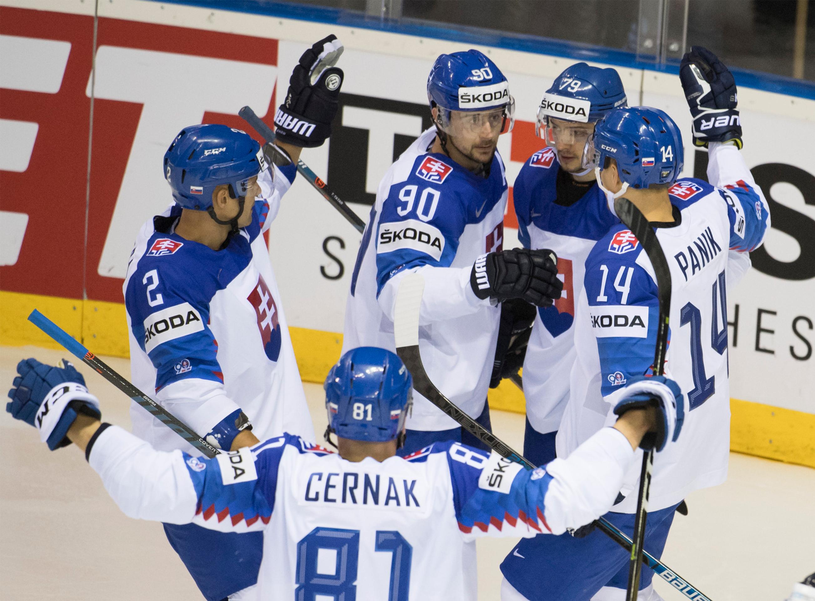 Sprava Libor Hudáček, zľava Briti Ben O´Connor, Ben Bowns a Robert Farmer v dueli na MS 2019.