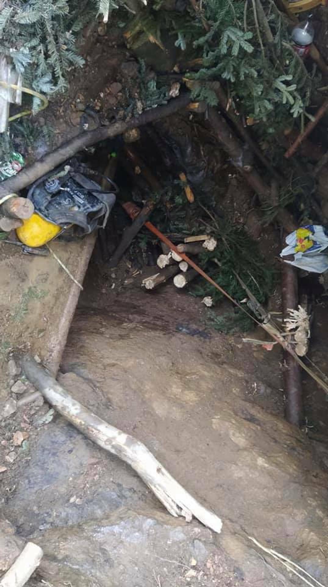 V bývalej šachte pri Banskej Štiavnici zomreli dvaja muži.