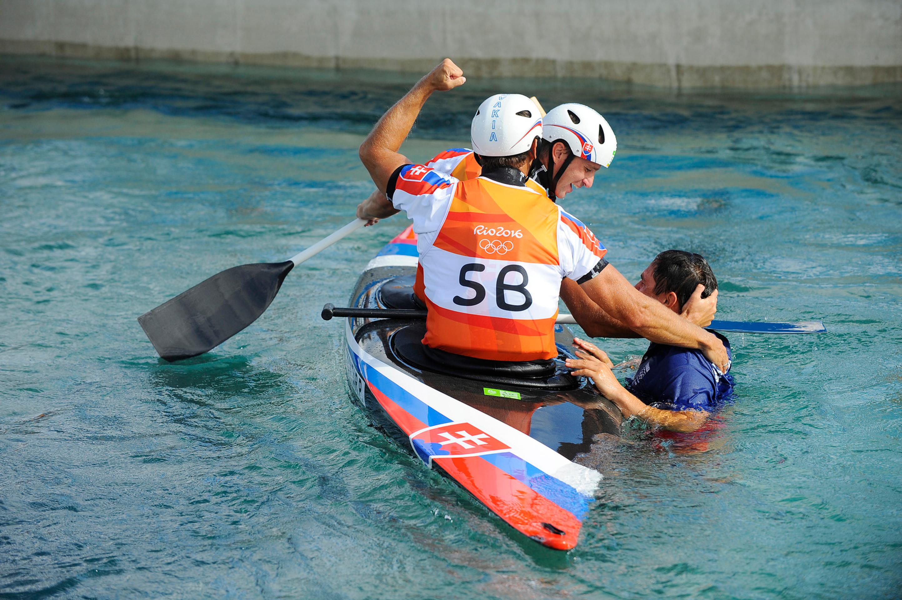 Slovensko má prvé olympijské zlato! Získali ho Škantárovci