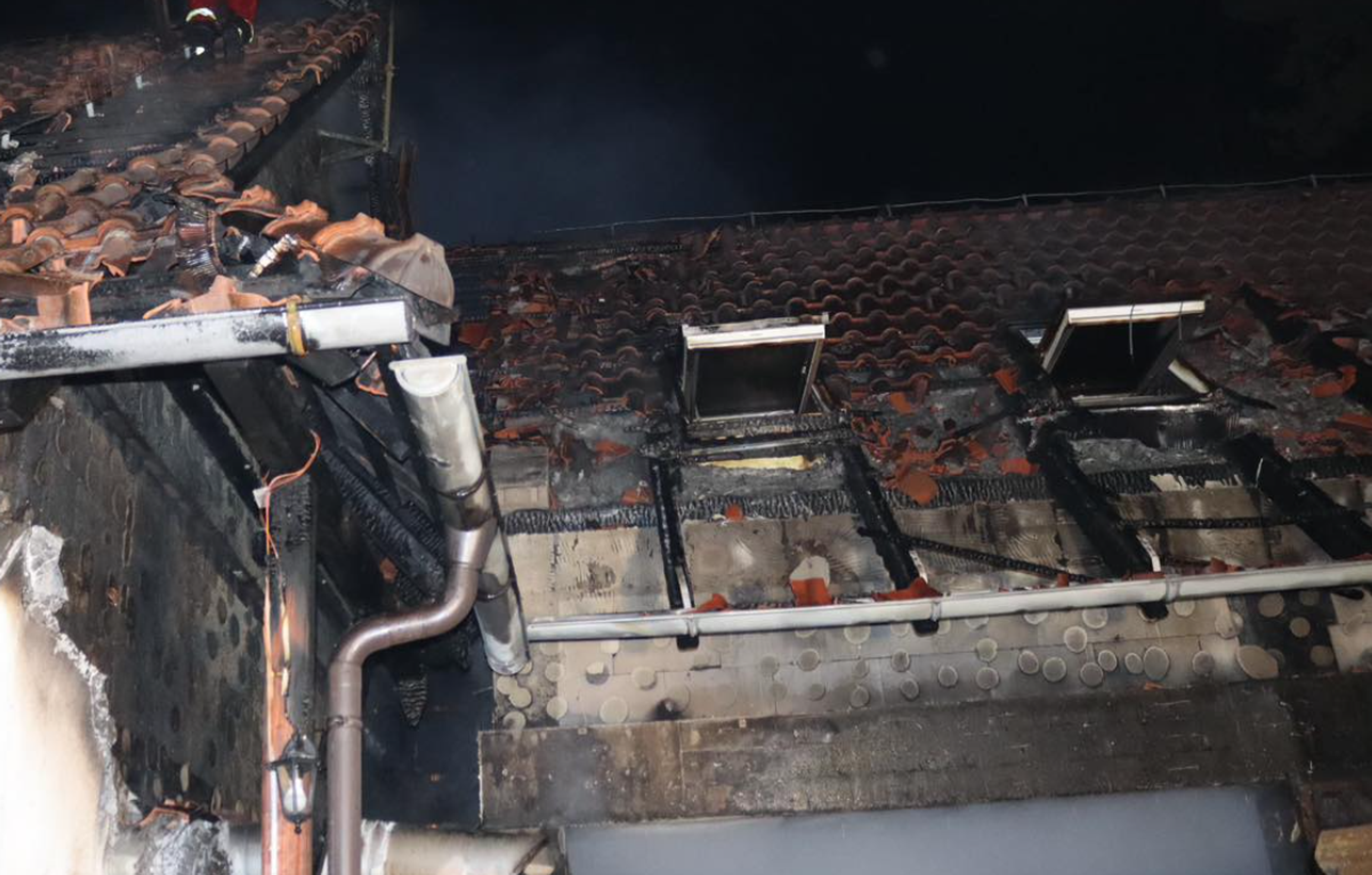 Nočný požiar penziónu v Tepličke nad Váhom.