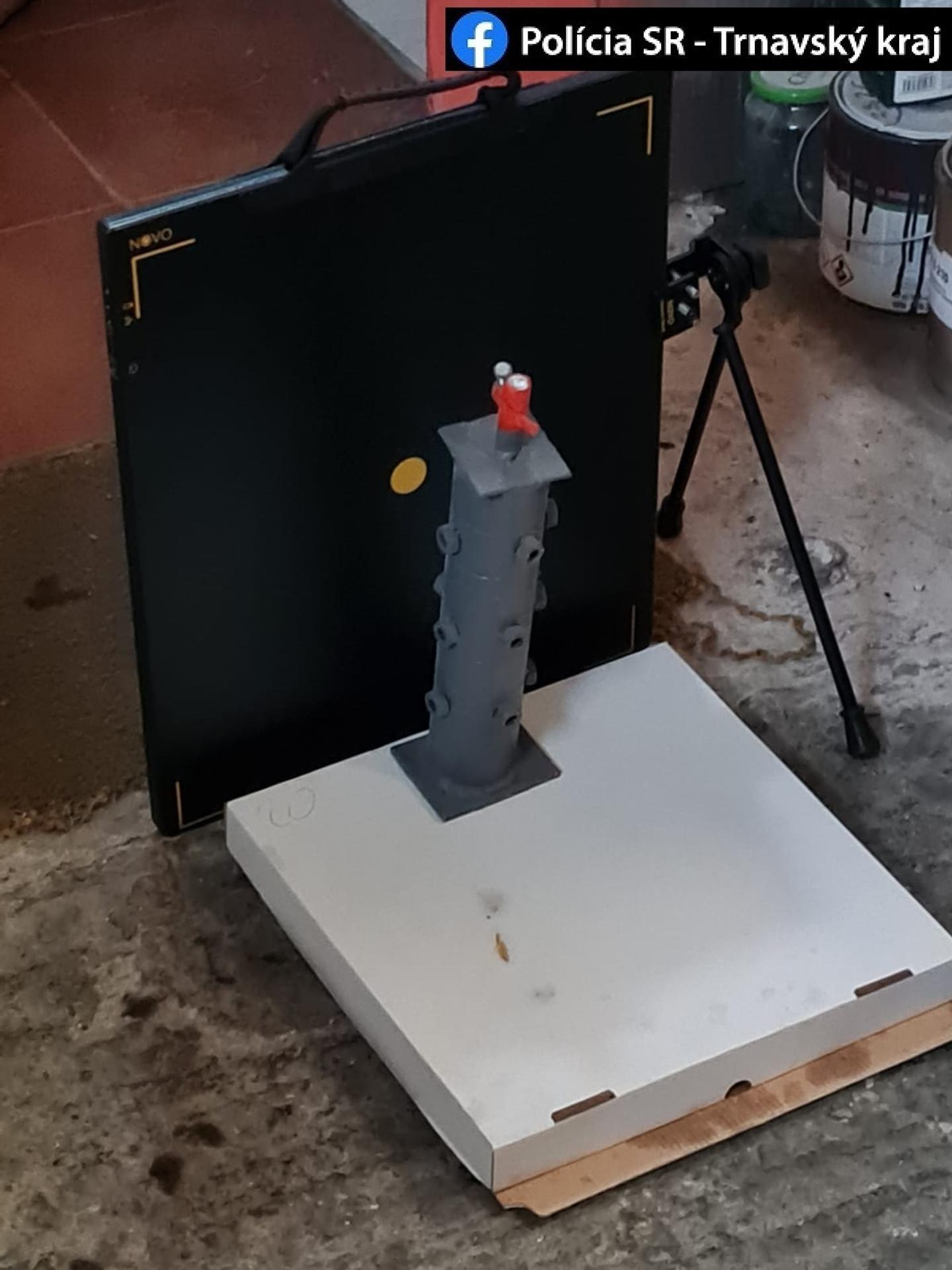 Podomácky vyrobený výbušný systém.