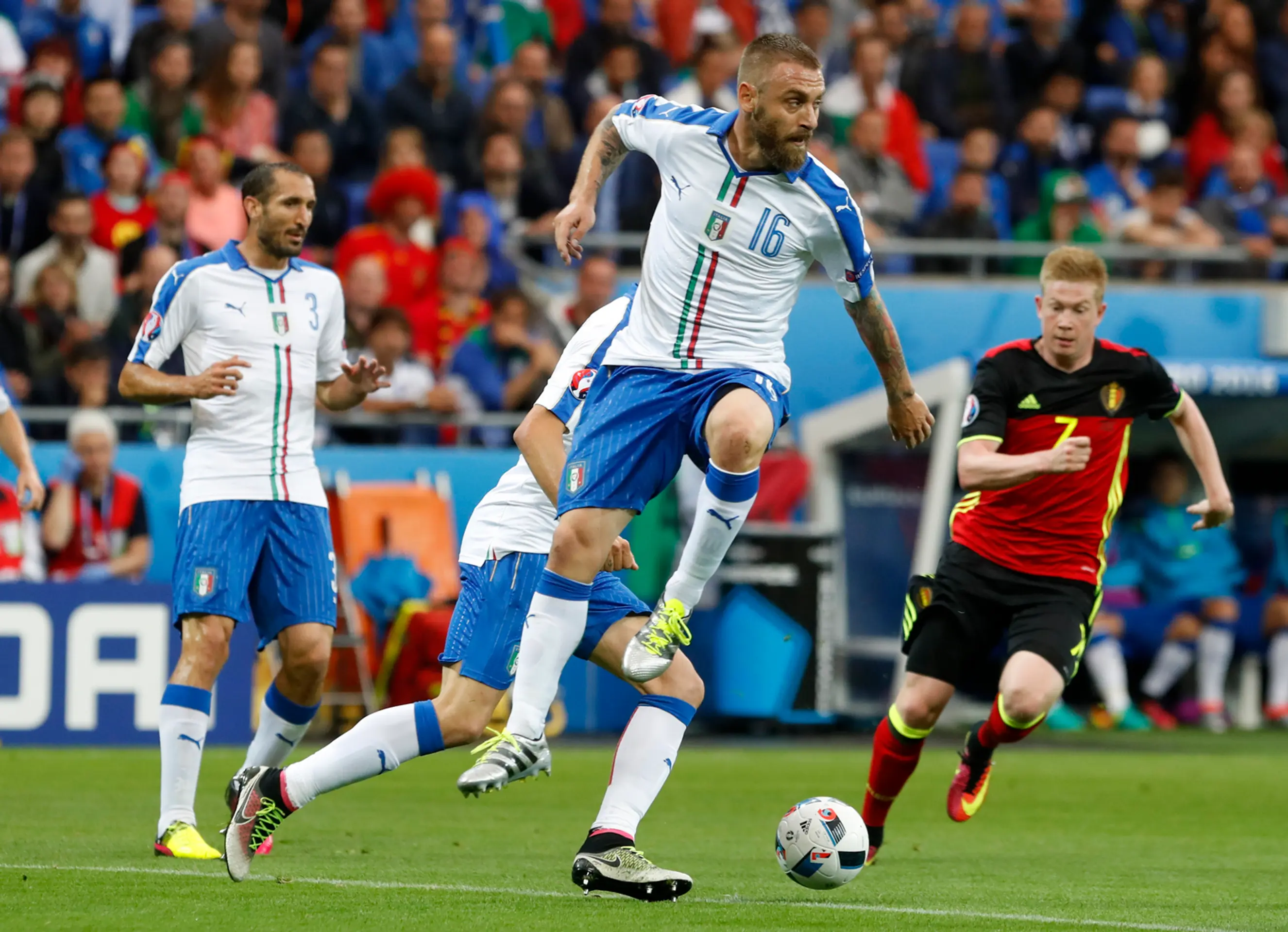 Futbal ME16 E Belgicko Taliansko