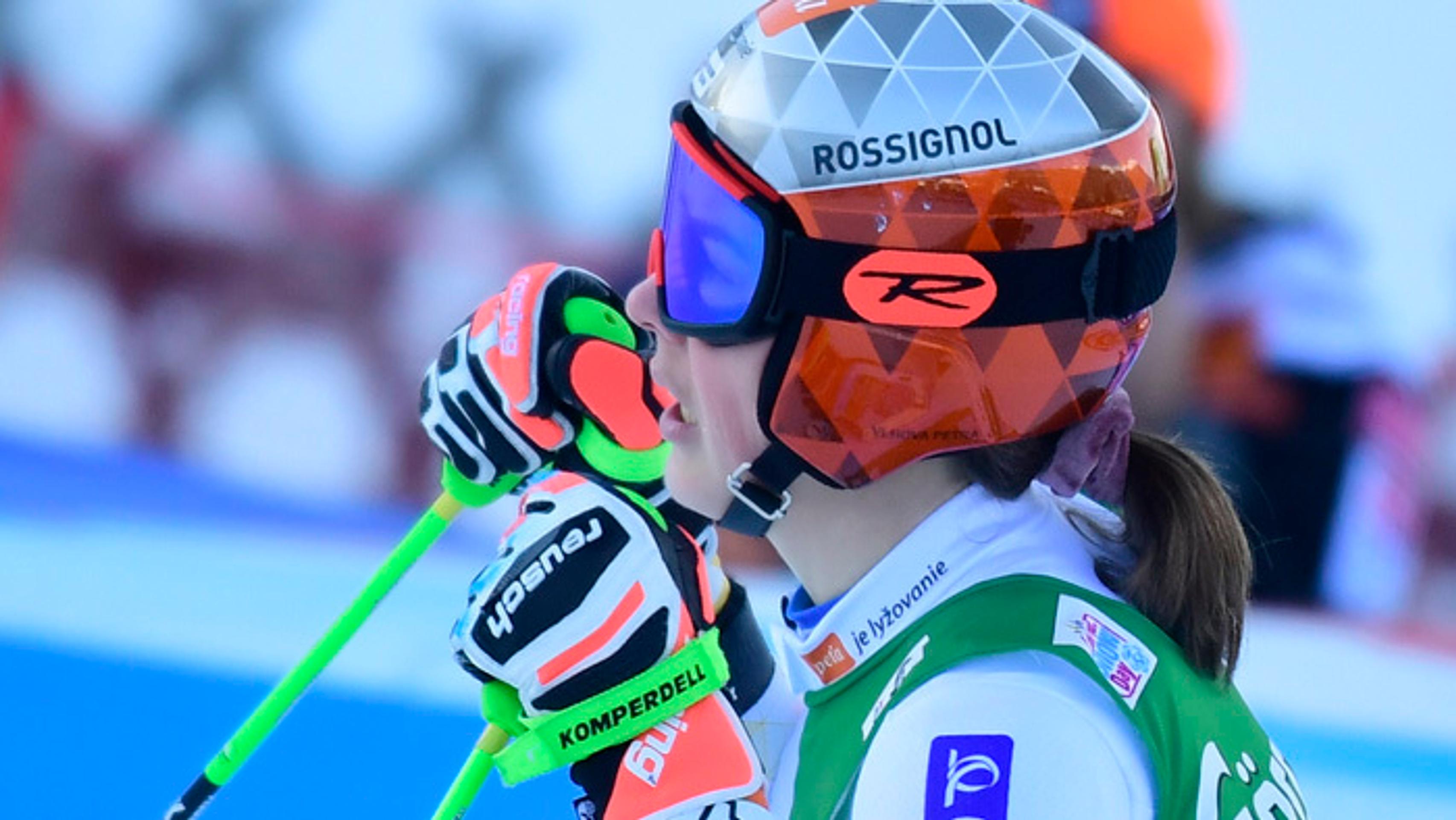 Petra Vlhová v cieli po druhom kole obrovského slalomu v Lienzi.