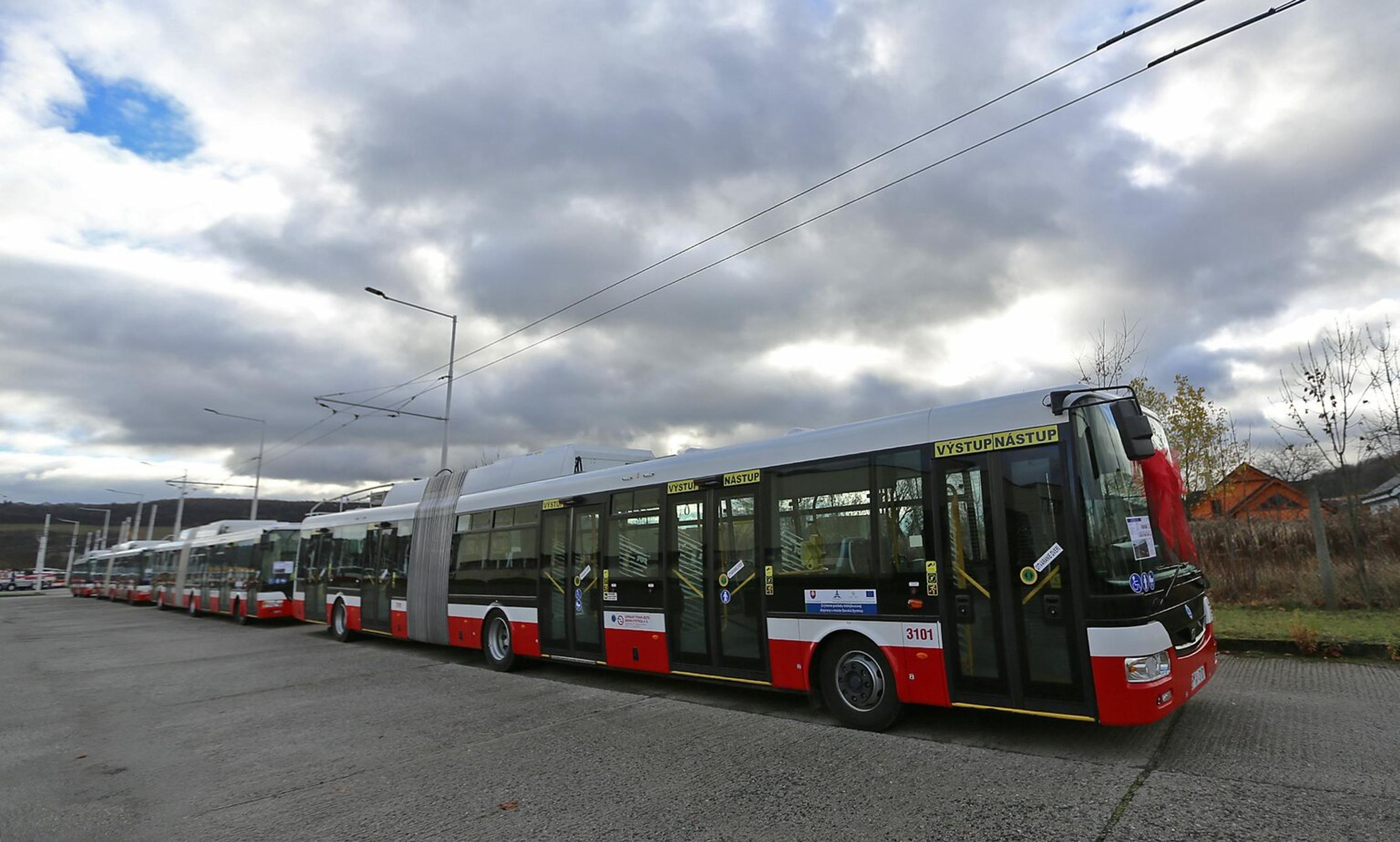 Nové trolejbusy. 