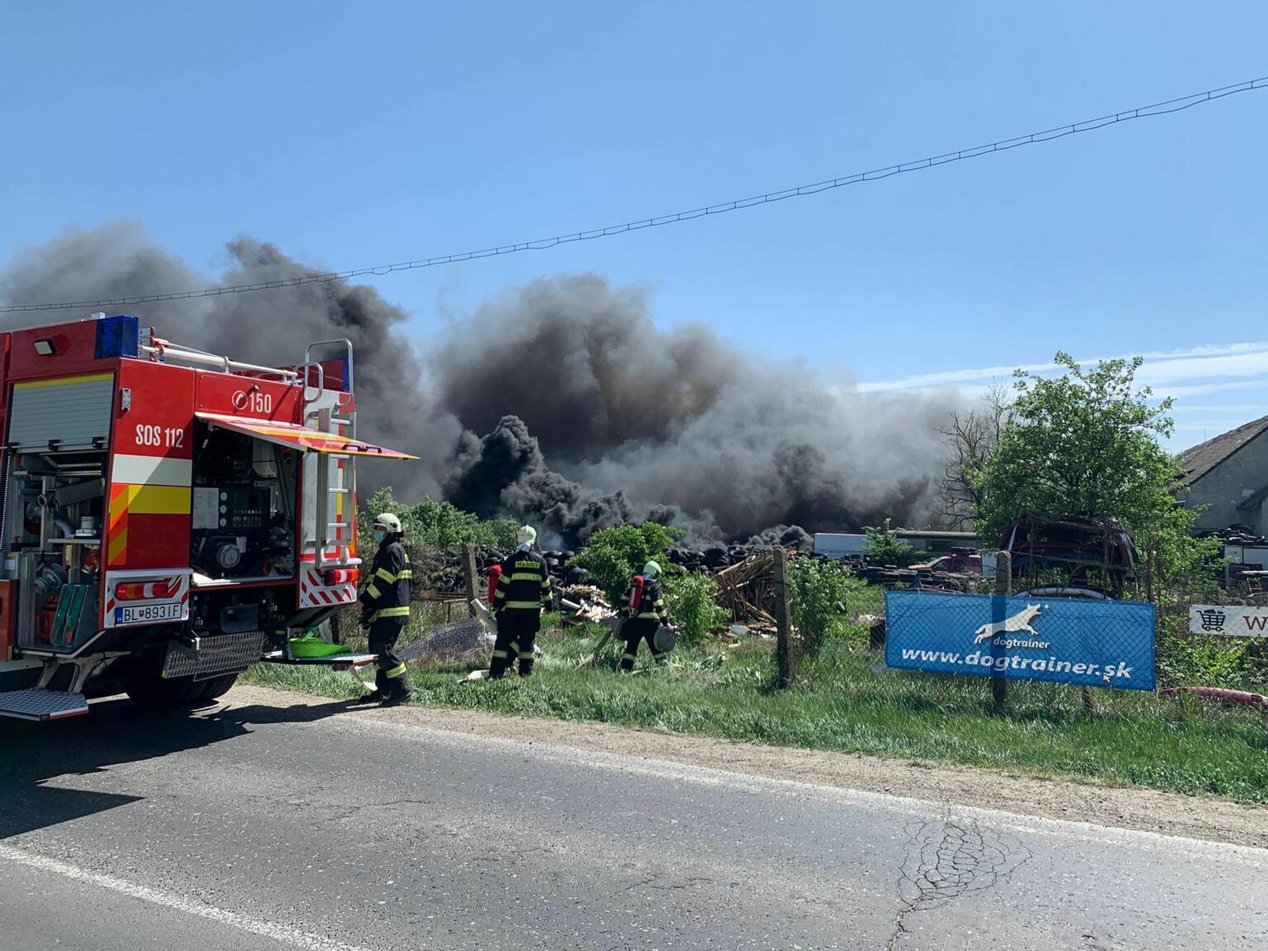 Zo salámistky je uzlík nervov. Nikola prepukne v hysterický plač