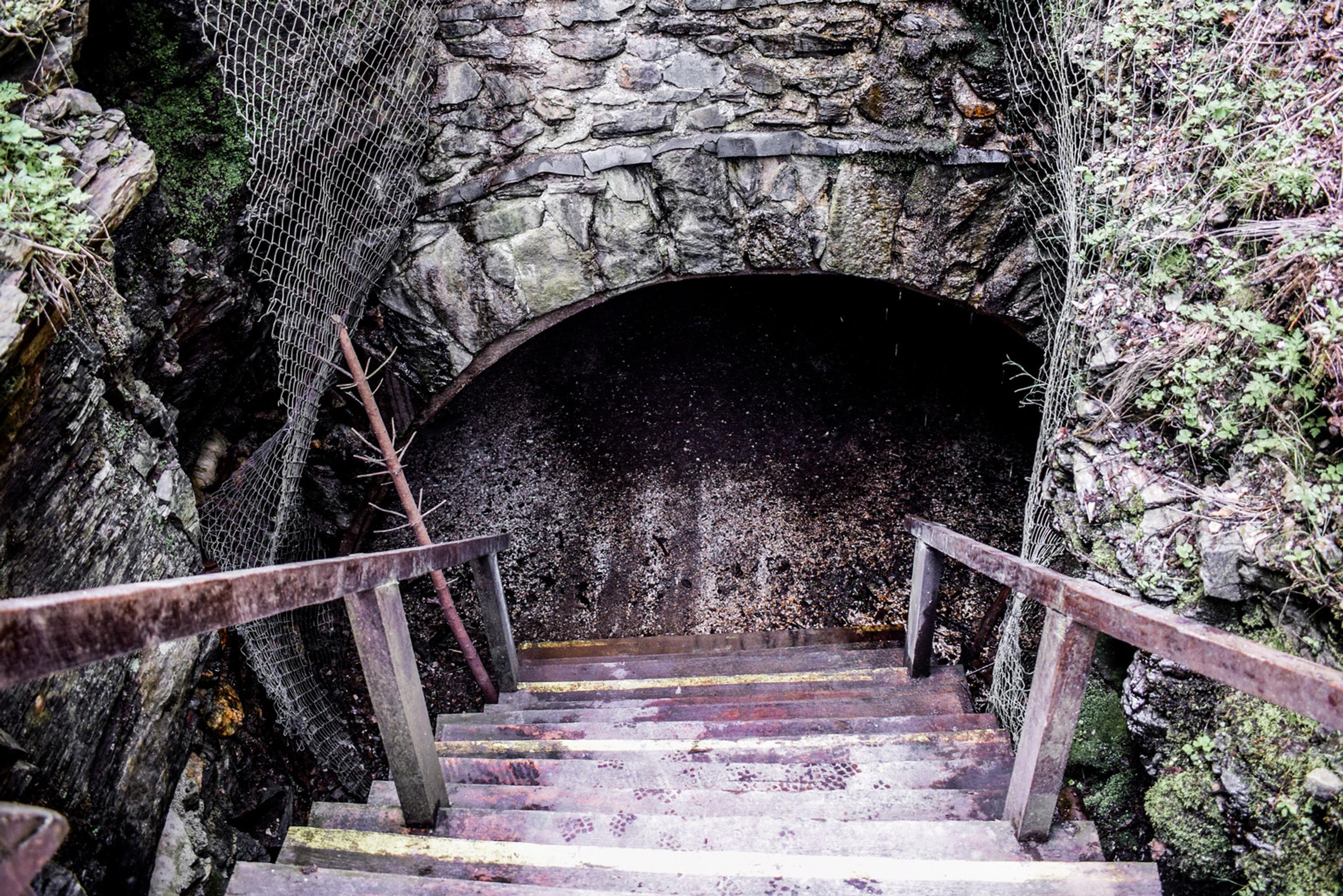 Vstup do Slavošovského tunela 