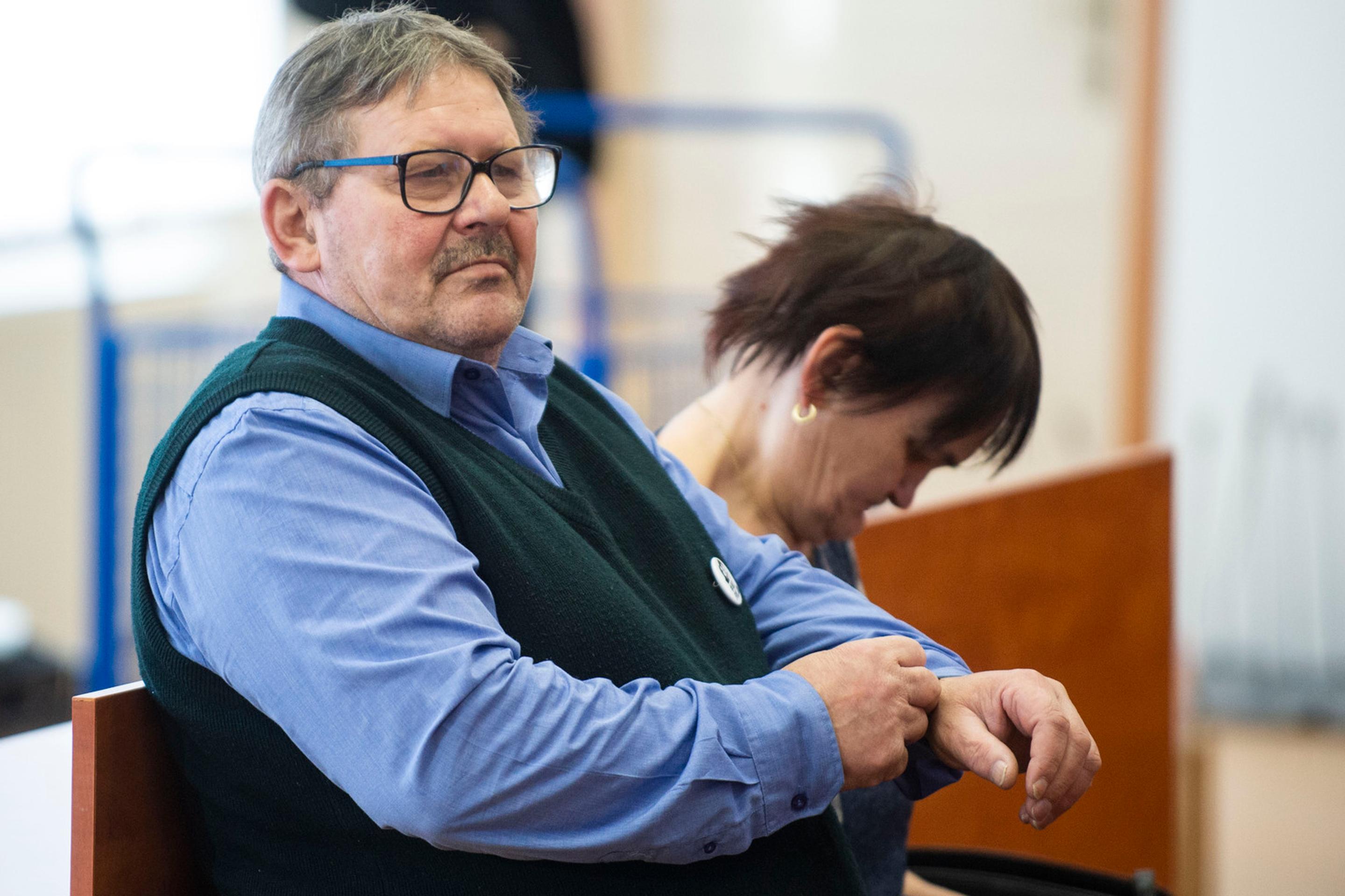 Platenie účtov za mobilné telefóny podľa krajov.