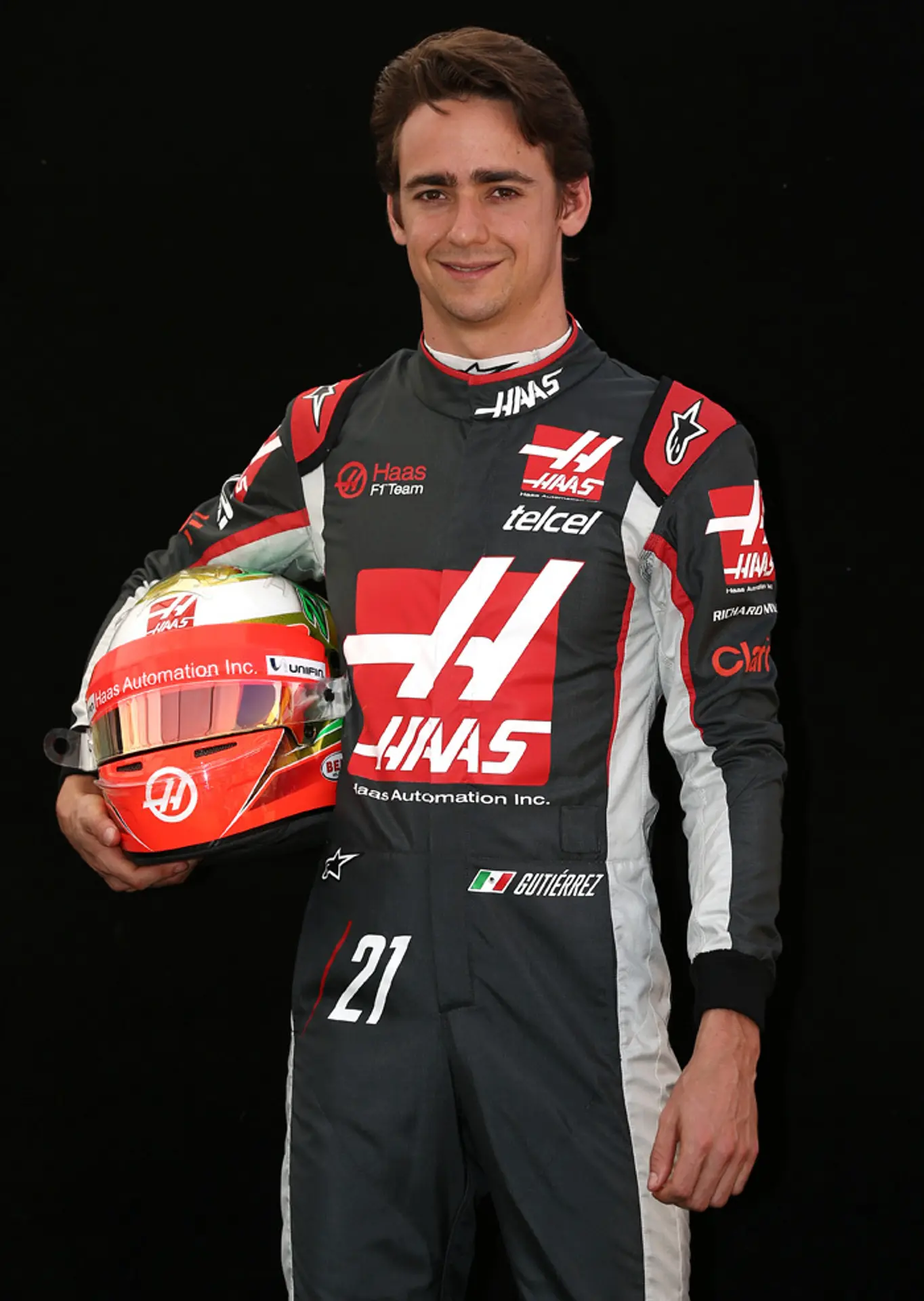 Mexický jazdec tímu Haas Esteban Gutierrez.