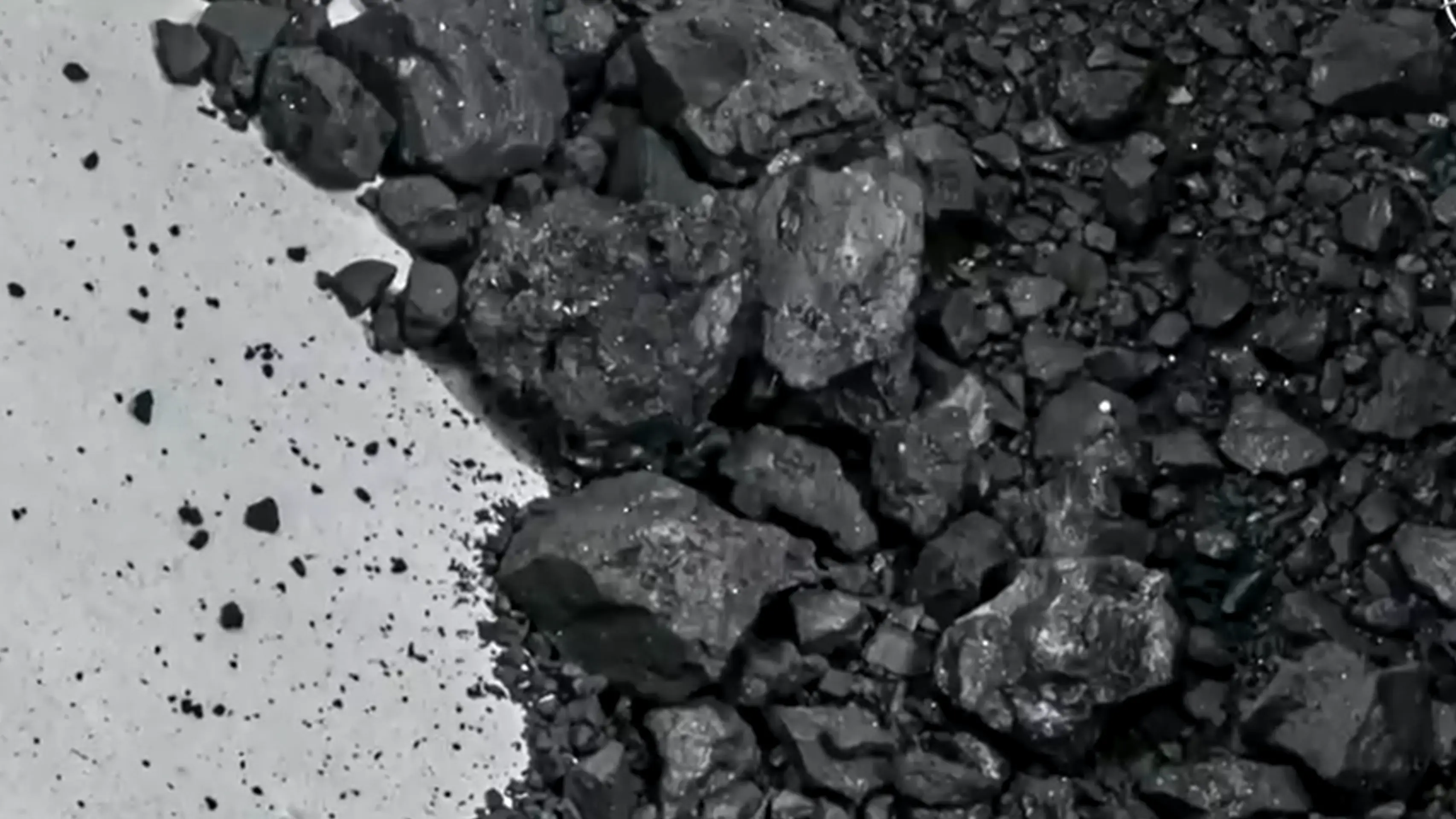 Na asteroide našli aminokyseliny