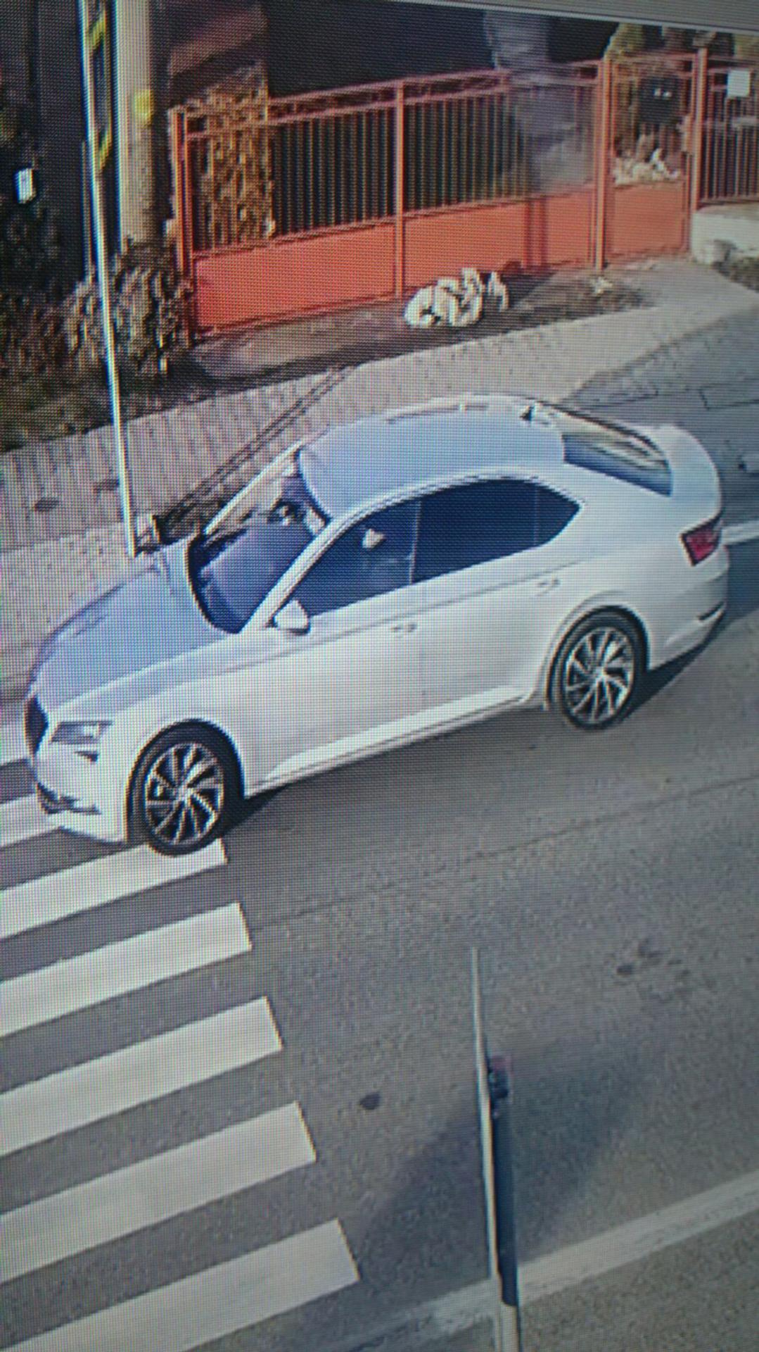 Škoda Superb, strieborná metalíza svetlá, EČ: HC174BV