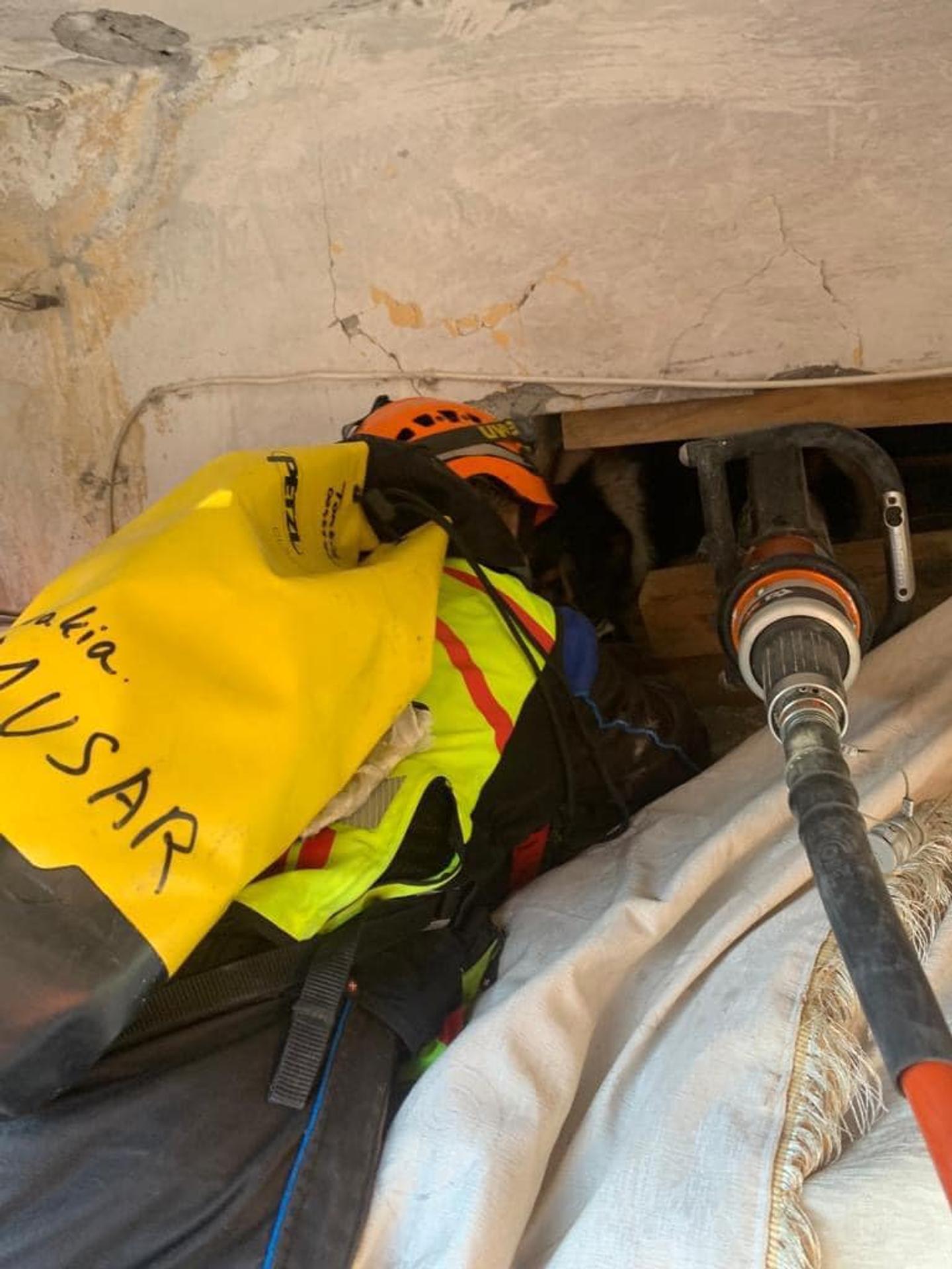 Slovenskí hasiči a záchranári pomáhajú v Turecku