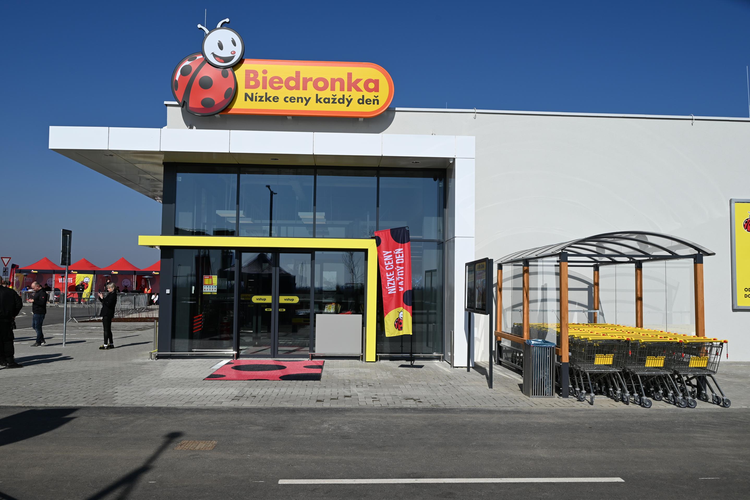 Biedronka otvorila prvú predajňu na Slovensku