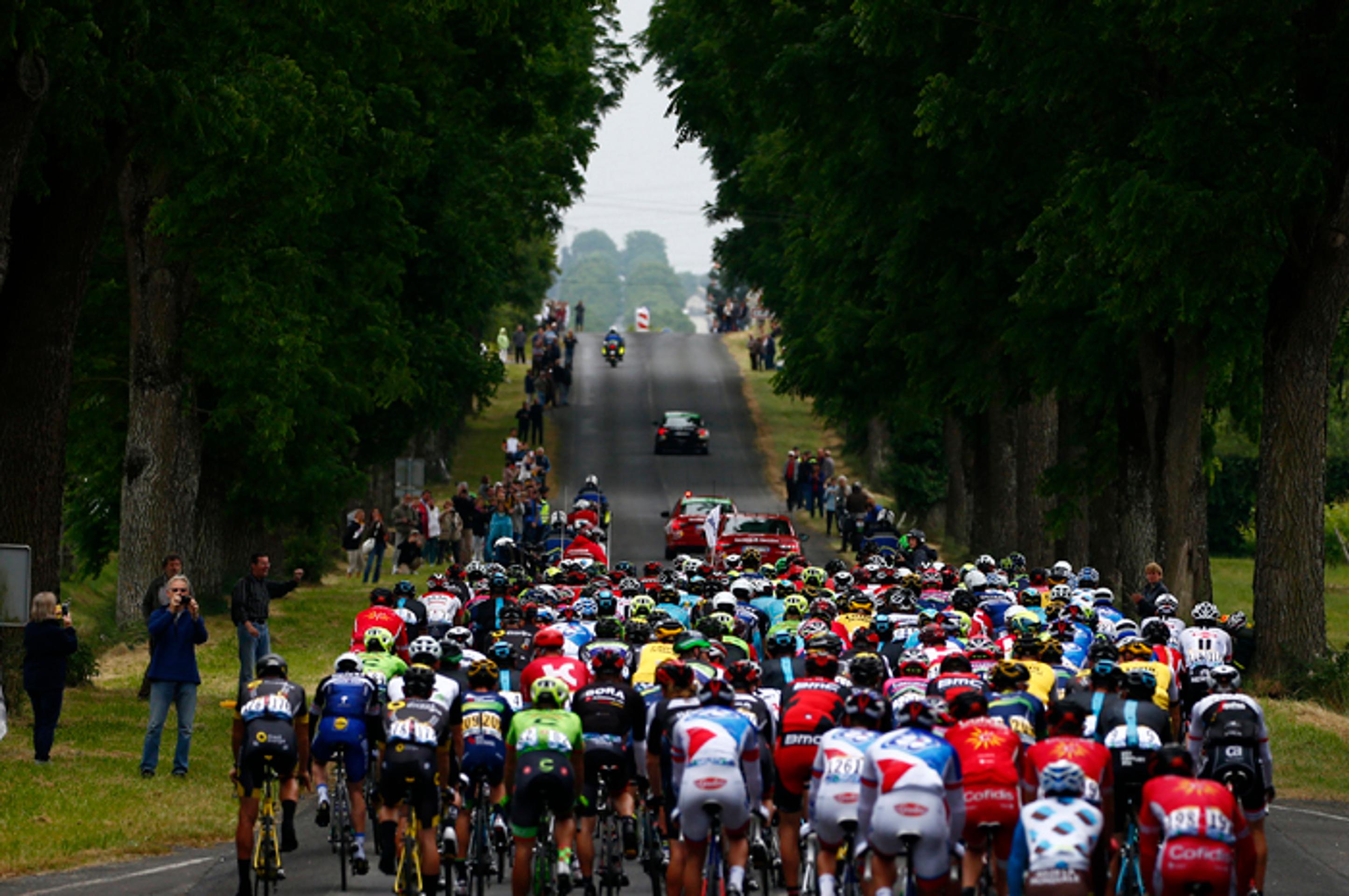 Pohľad na pelotón počas 4. etapy TdF