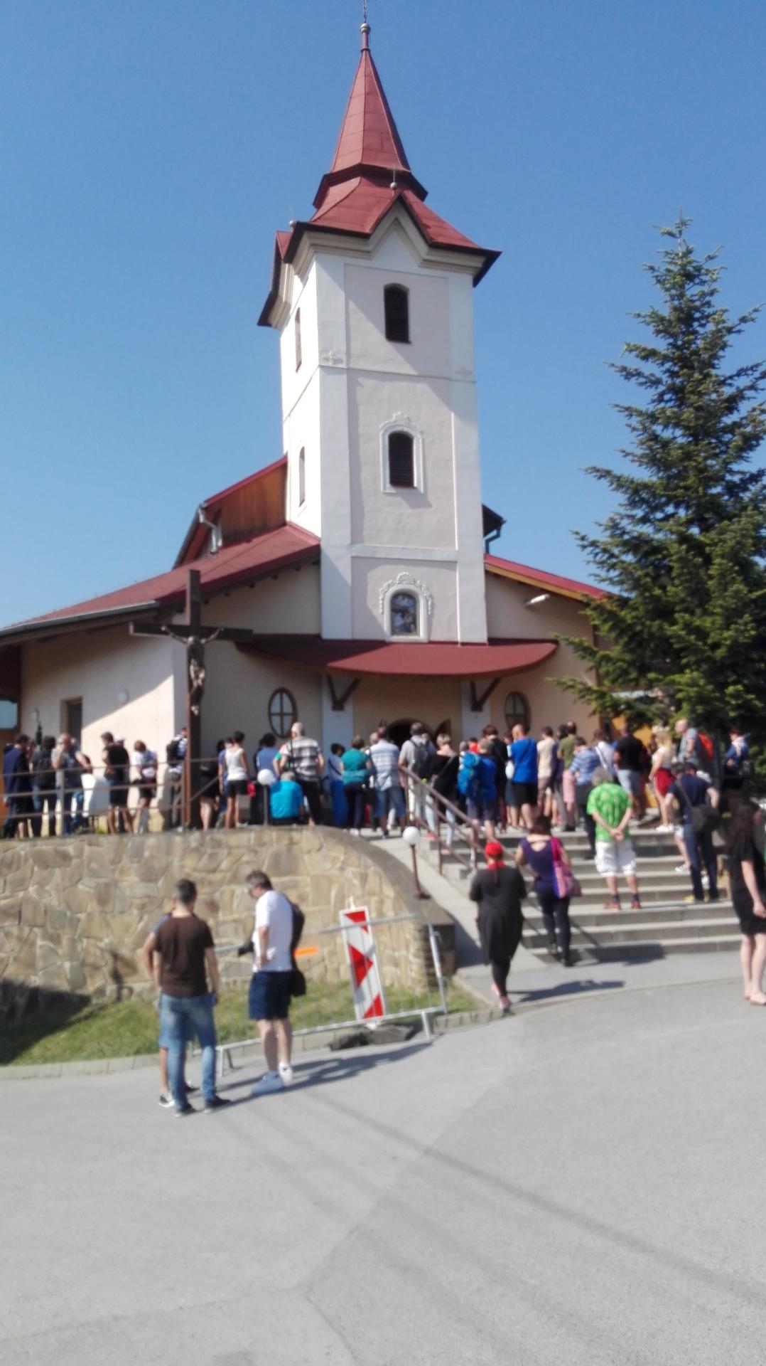 Svätá omša v Gregorovciach.