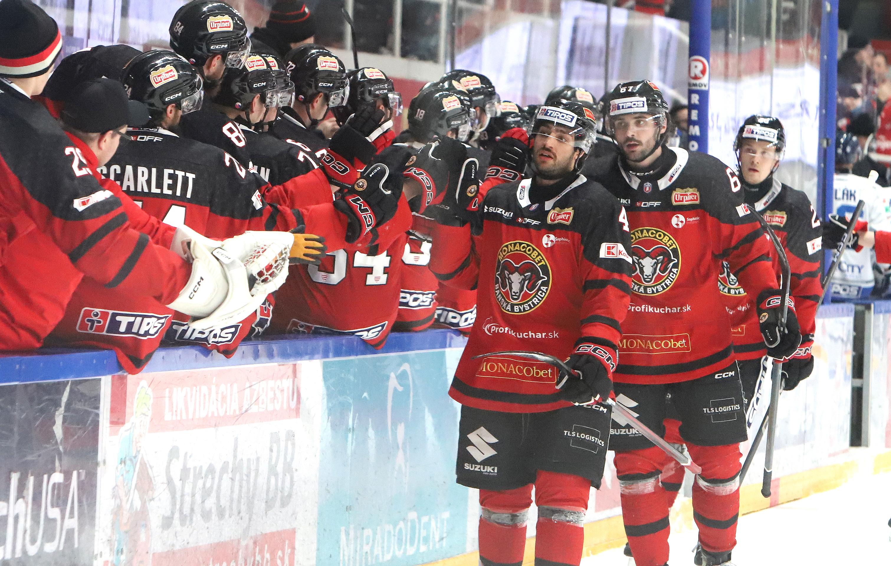 Gólová radosť hráčov Banskej Bystrice.
