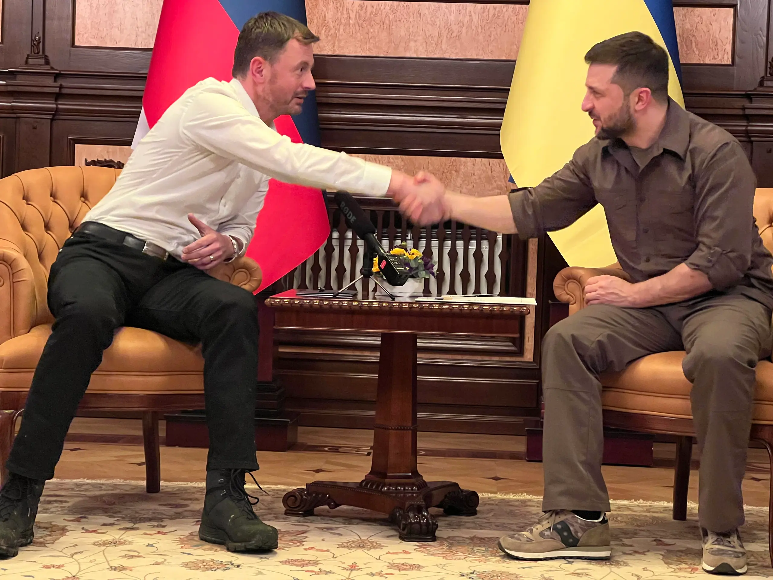 Eduard Heger a Volodymyr Zelenskyj.