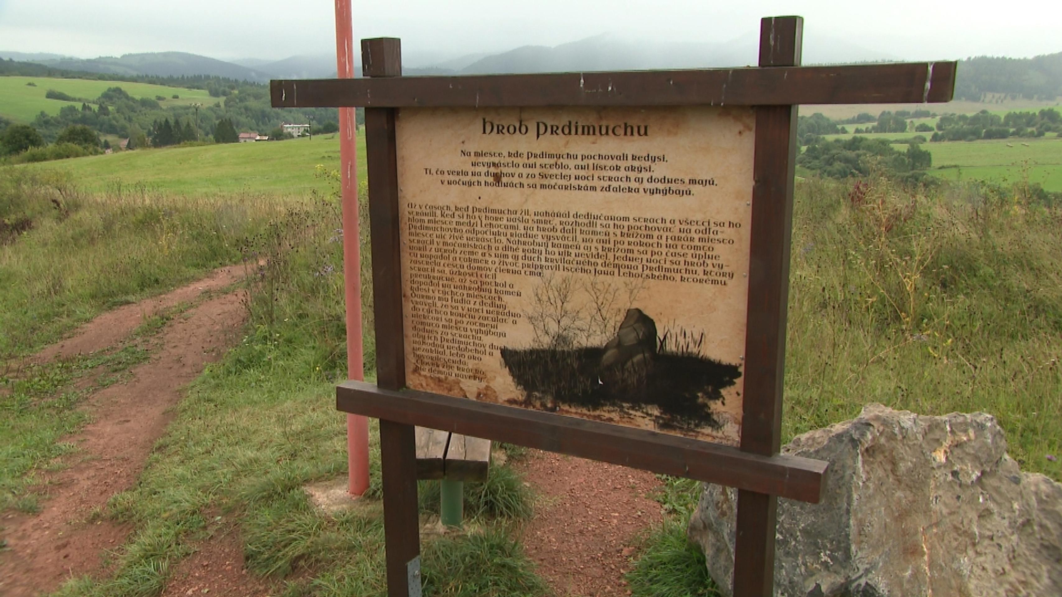 Objednal si novú strechu, spravili ju vraj fuškársky. 