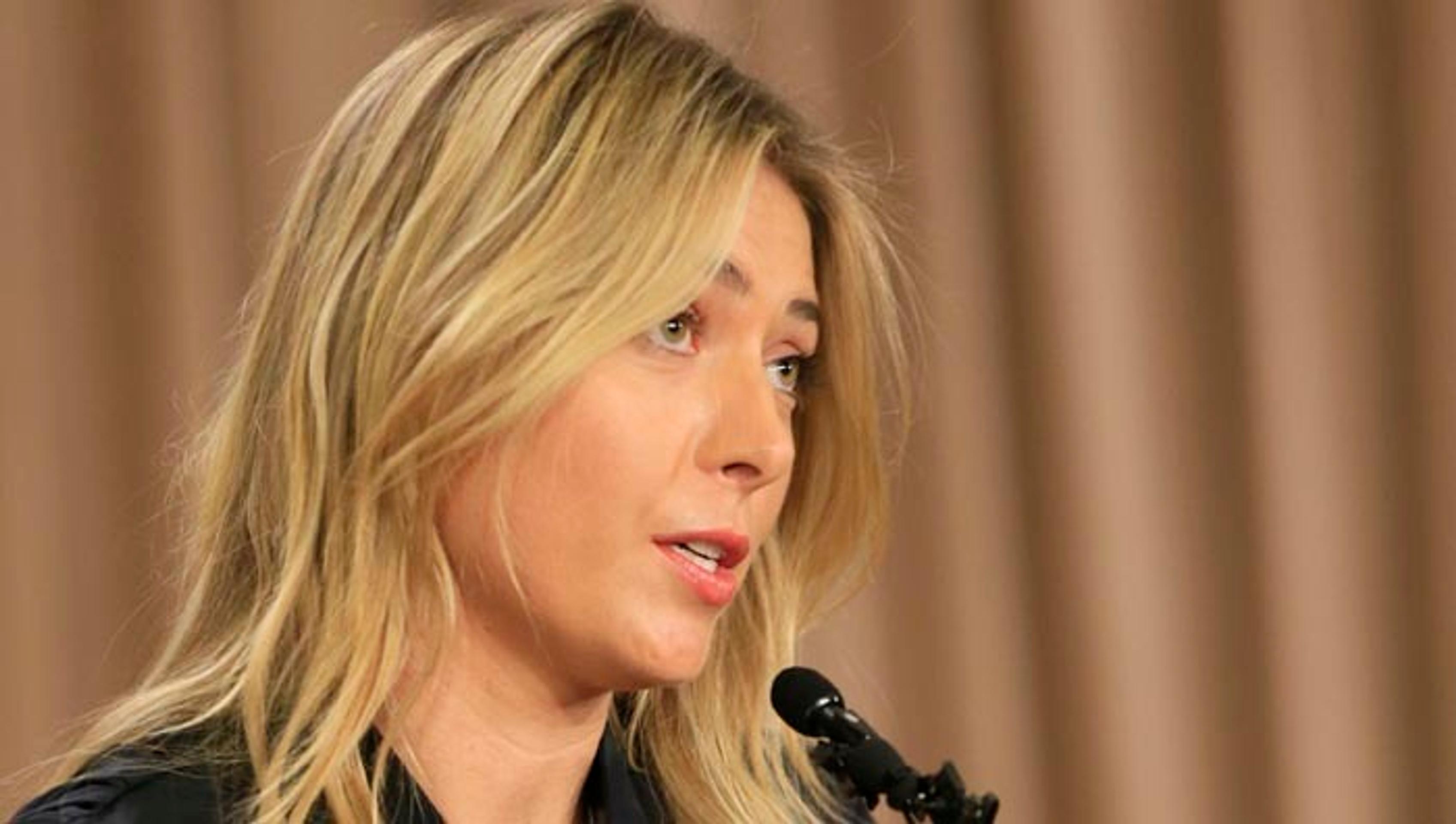 Ruská tenistka Maria Šarapovová, päťnásobná grandslamová víťazka a bývalá svetová jednotka na tlačovej konferencii v Los Angeles