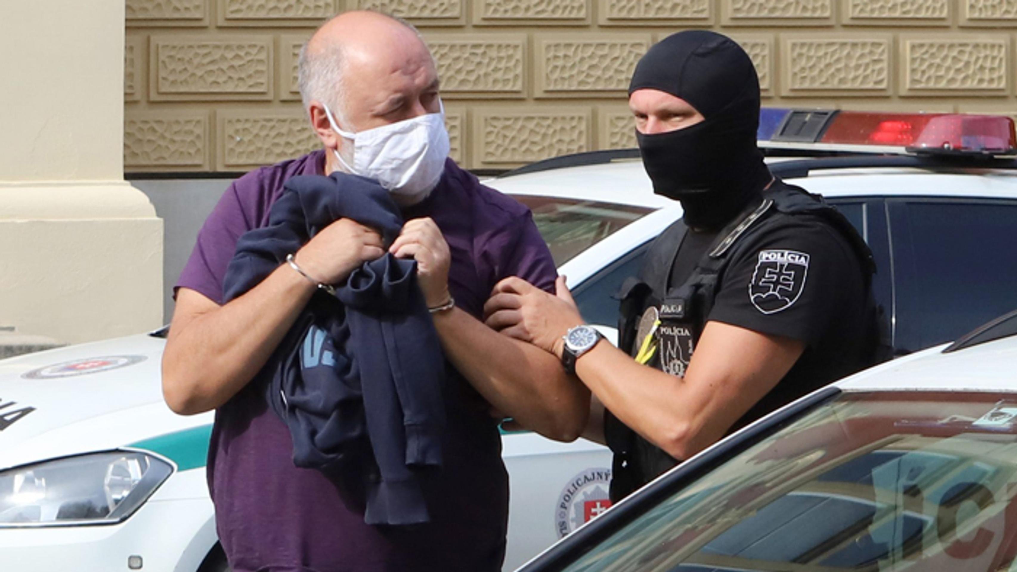 Špecializovaný súd rozhoduje o osude obvinených žilinských sudcov a advokáta. 