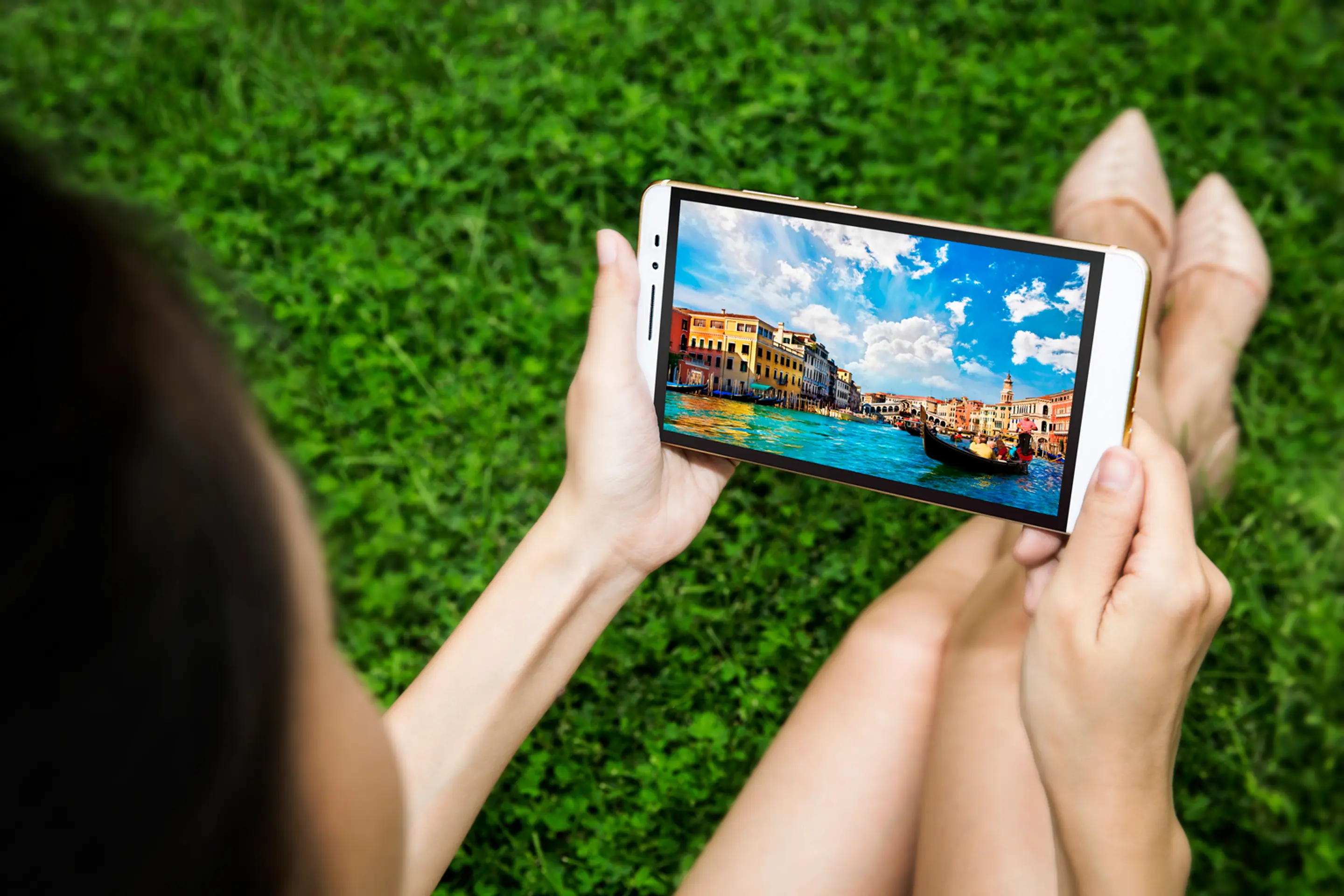 Lenovo posúva phablet smerom od smartfónov k tabletom