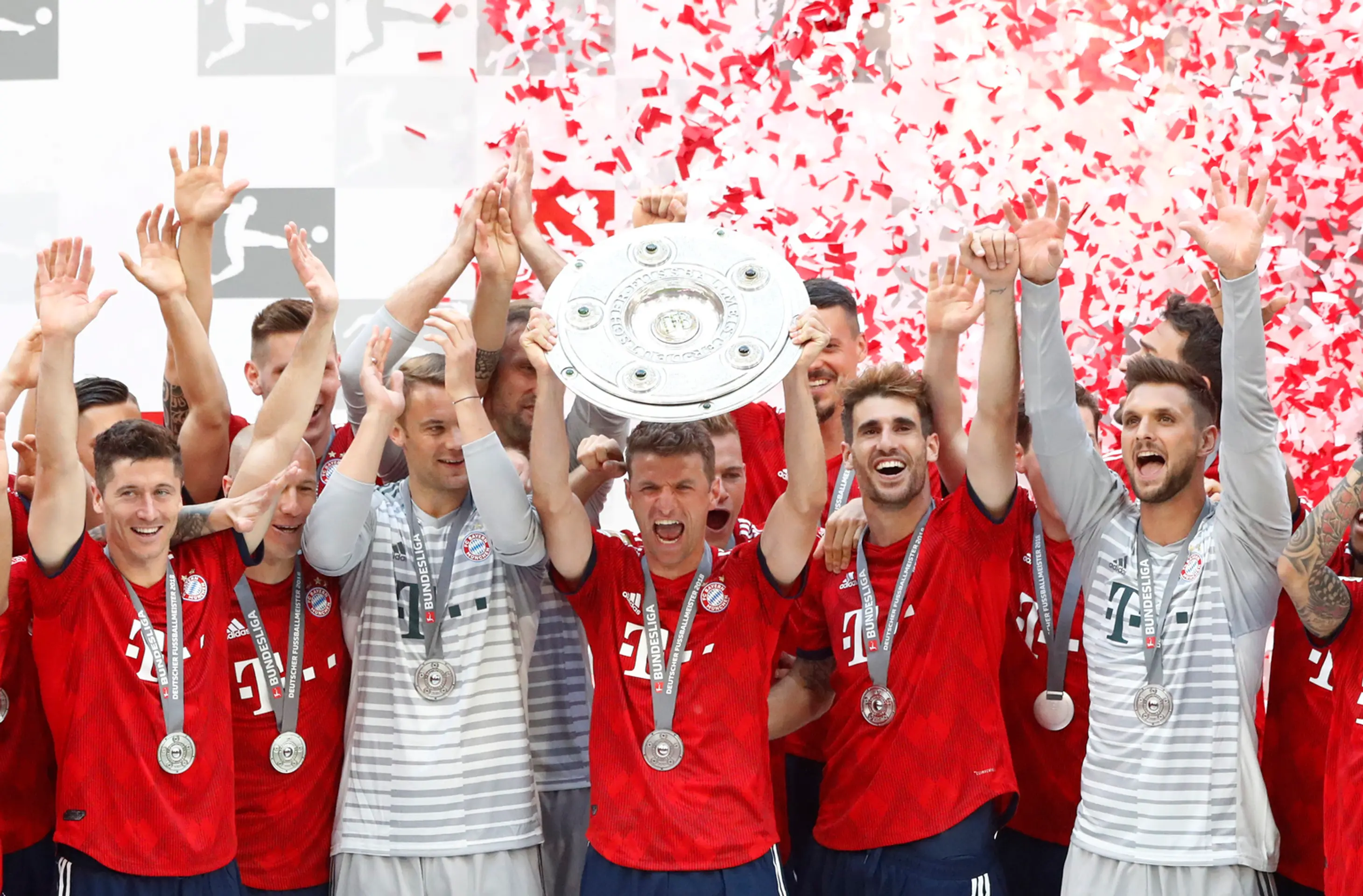 Bayern Mníchov oslavuje nemecký titul.