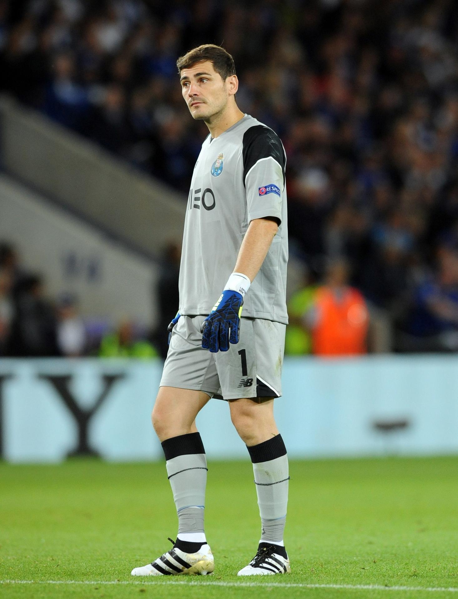 Gólman FC Porto Iker Casillas počas duelu LM na pôde Leicesteru City.