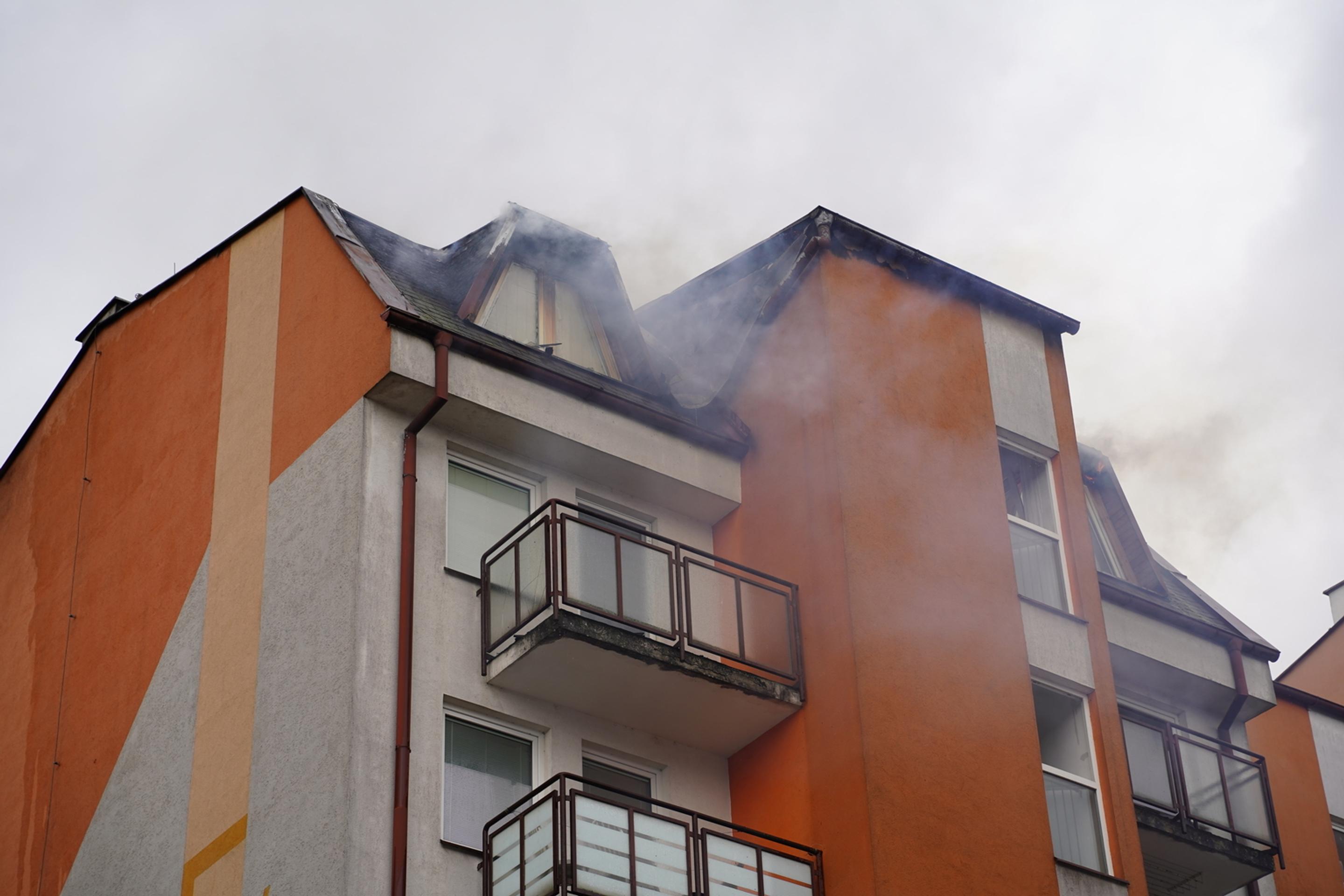 Požiar na sídlisku v Žiline.