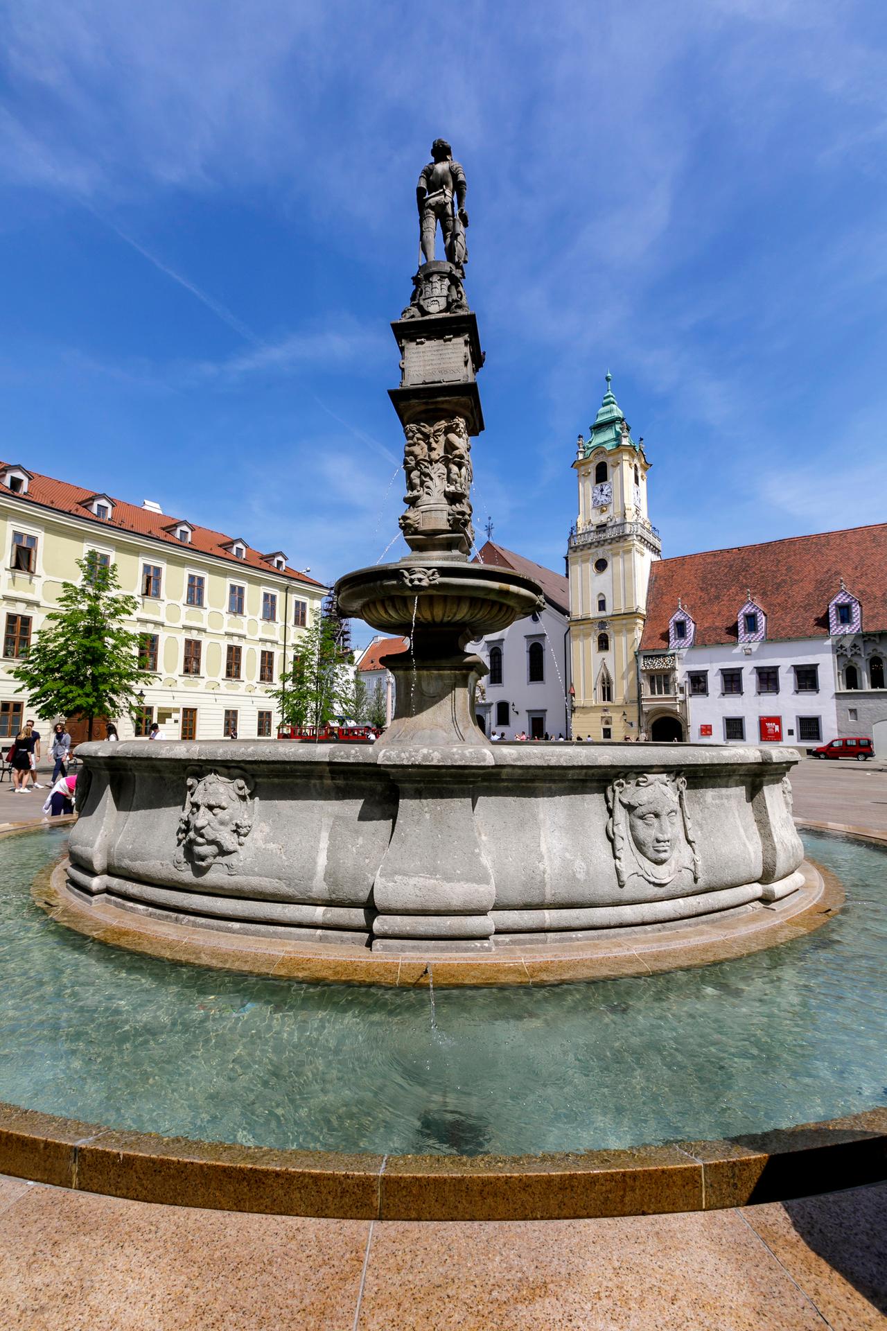 Maximiliánova (Rolandova) fontána.