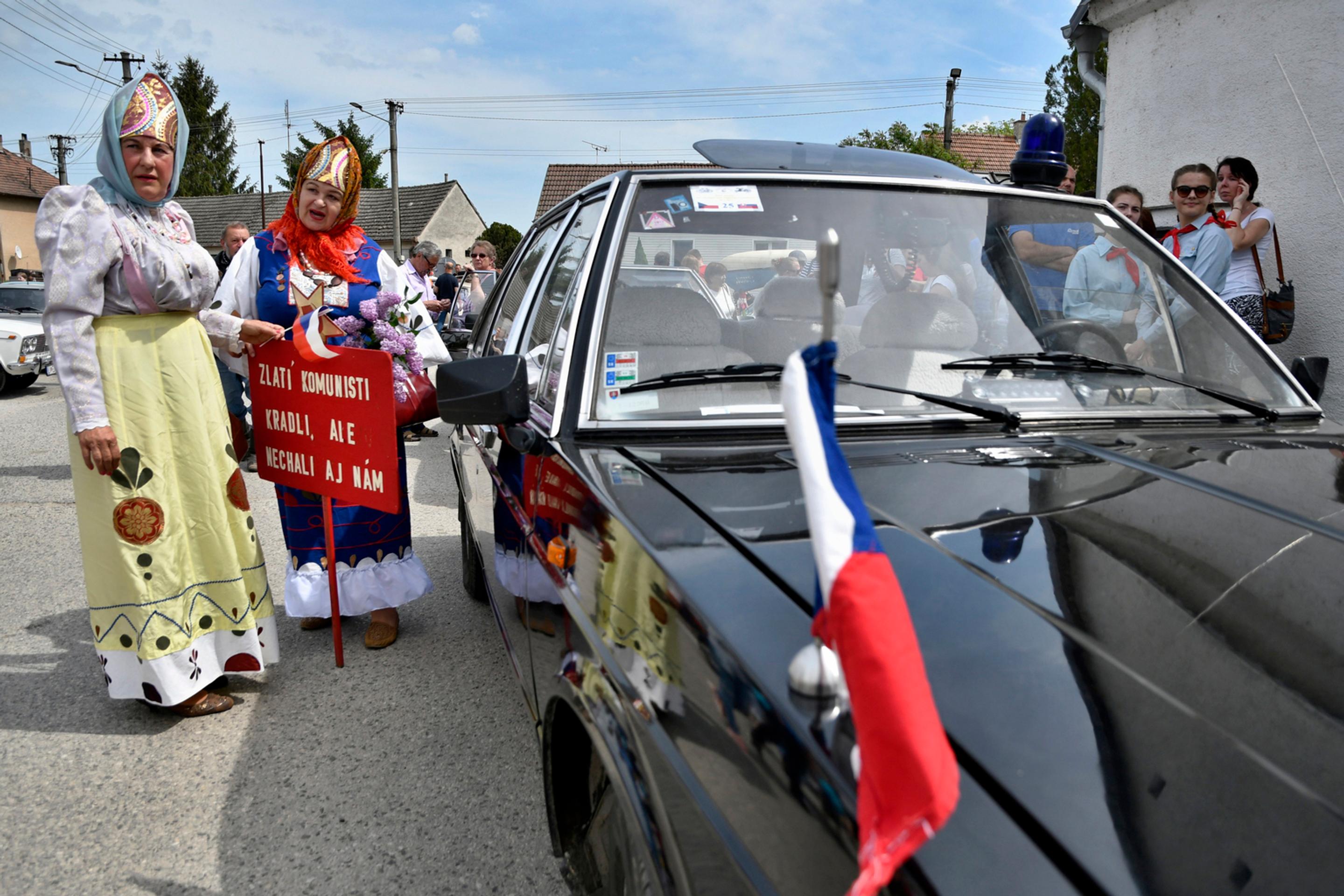 Retro oslavy 1. mája v obci Dojč