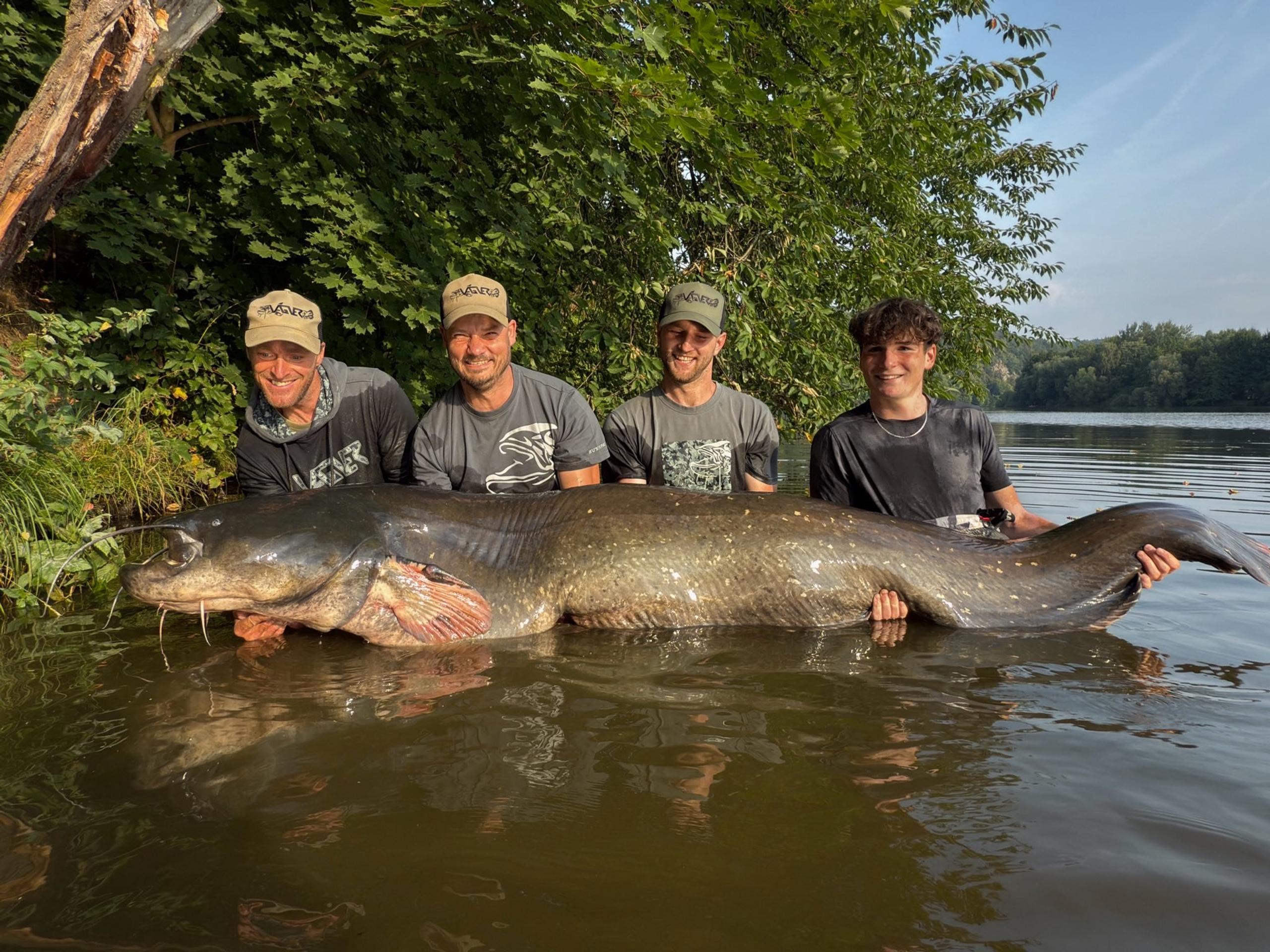 Jakub Vágner chytil rekordného sumca.