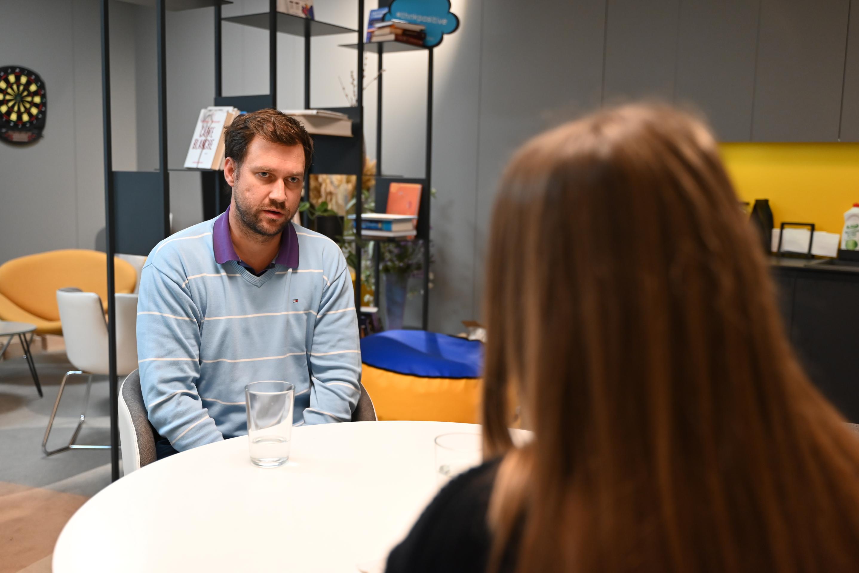 O závislosti detí a tínedžerov na online gamblingu sme sa zhovárali s adiktológom Rastislavom Žemličkom