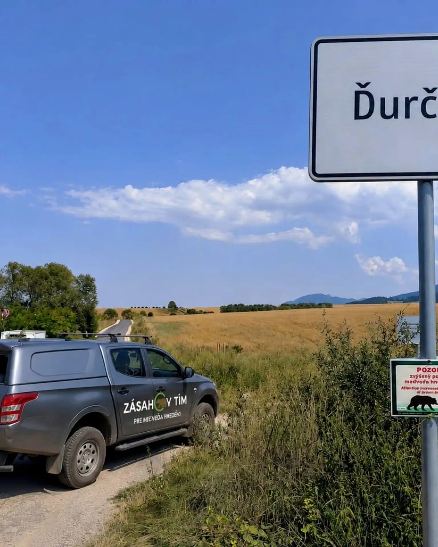 Medveďa na miesto prilákali odpadky