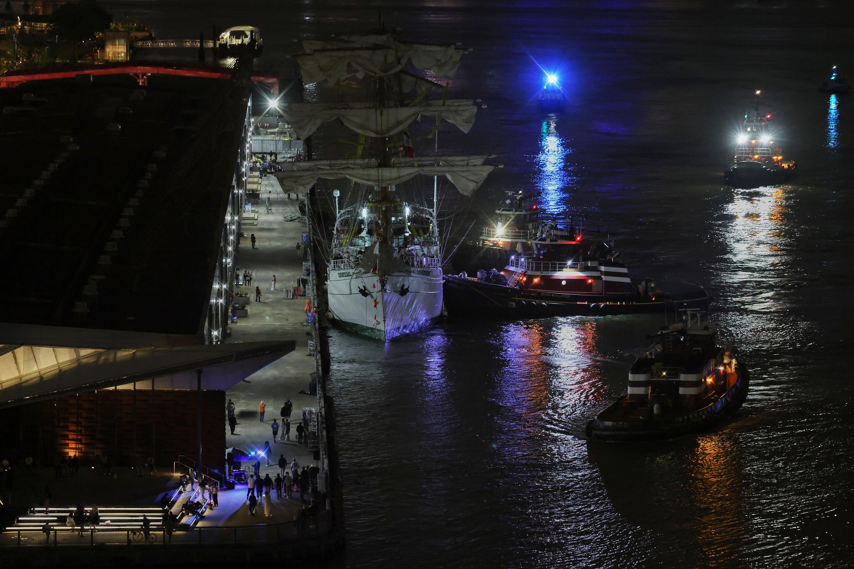 Do populárneho mosta v New Yorku narazila loď