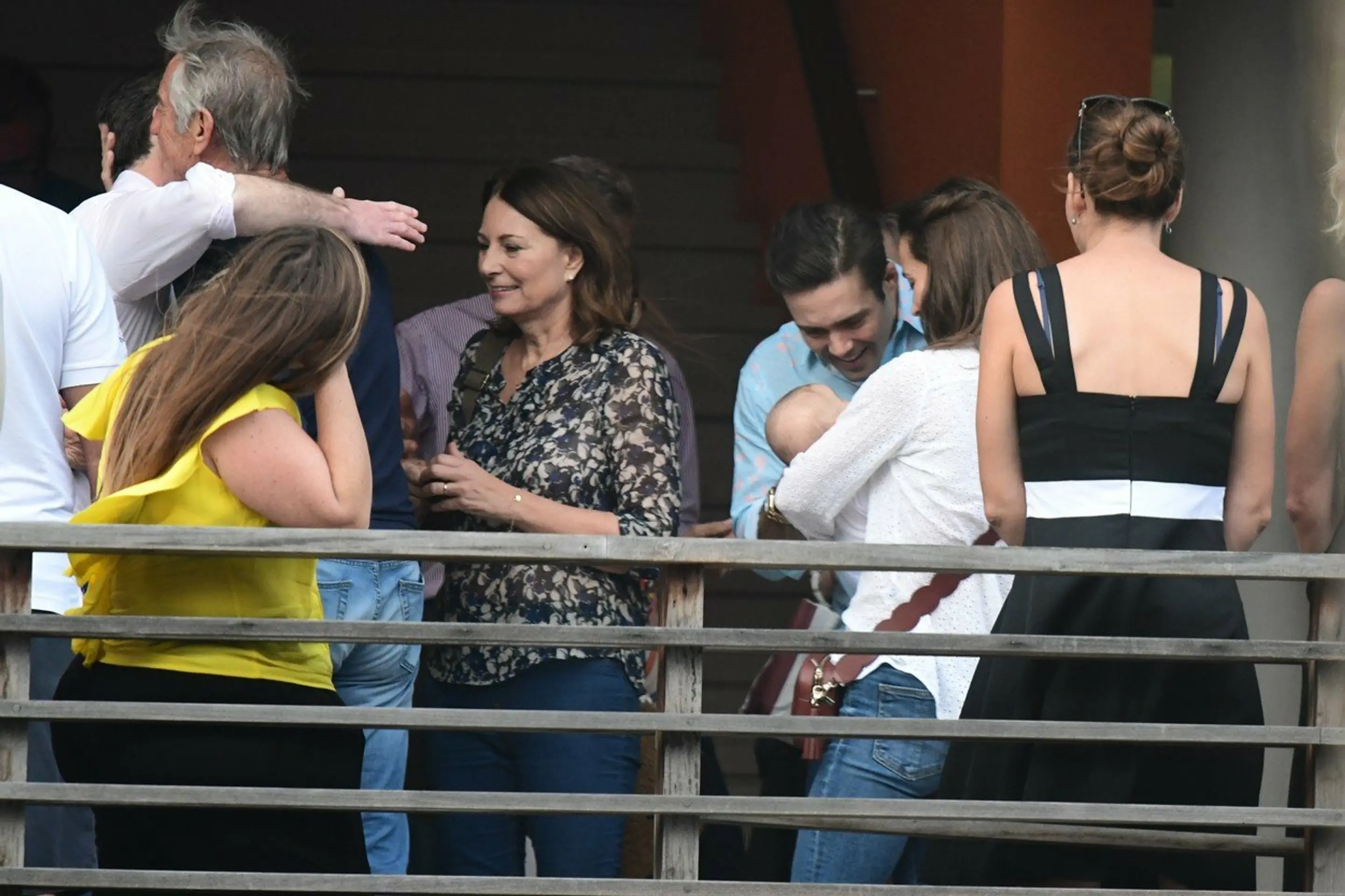 Prvé foto: Pippa Middleton ukázala rozkošného synčeka Arthura