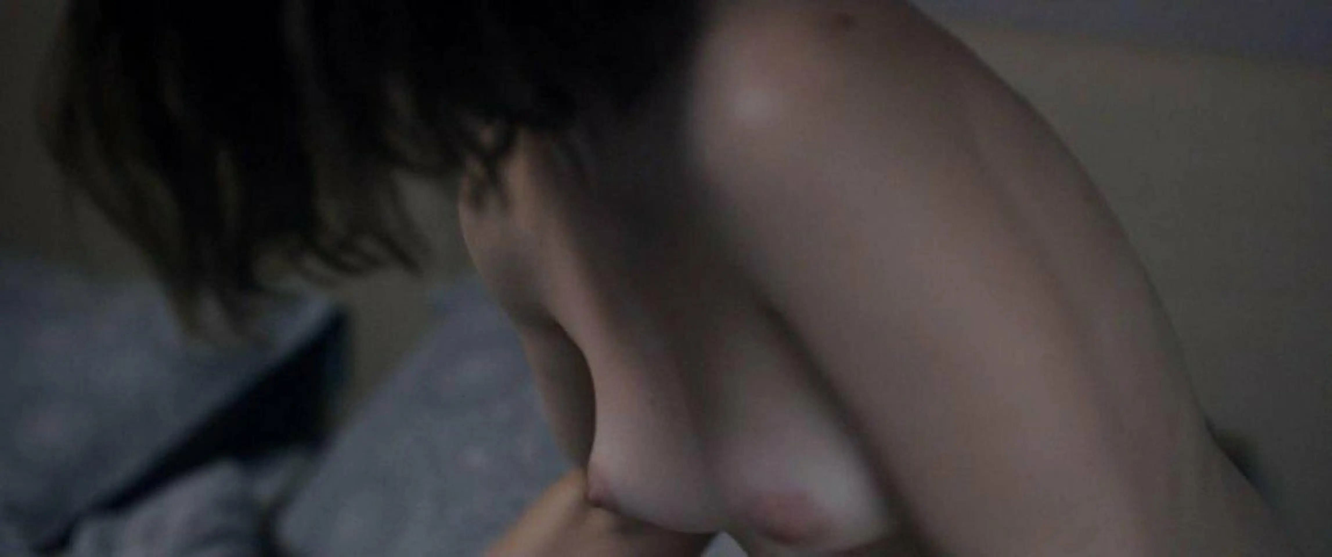 Rachel McAdams sa vo filme Neposlušnosť ukázala celkom nahá