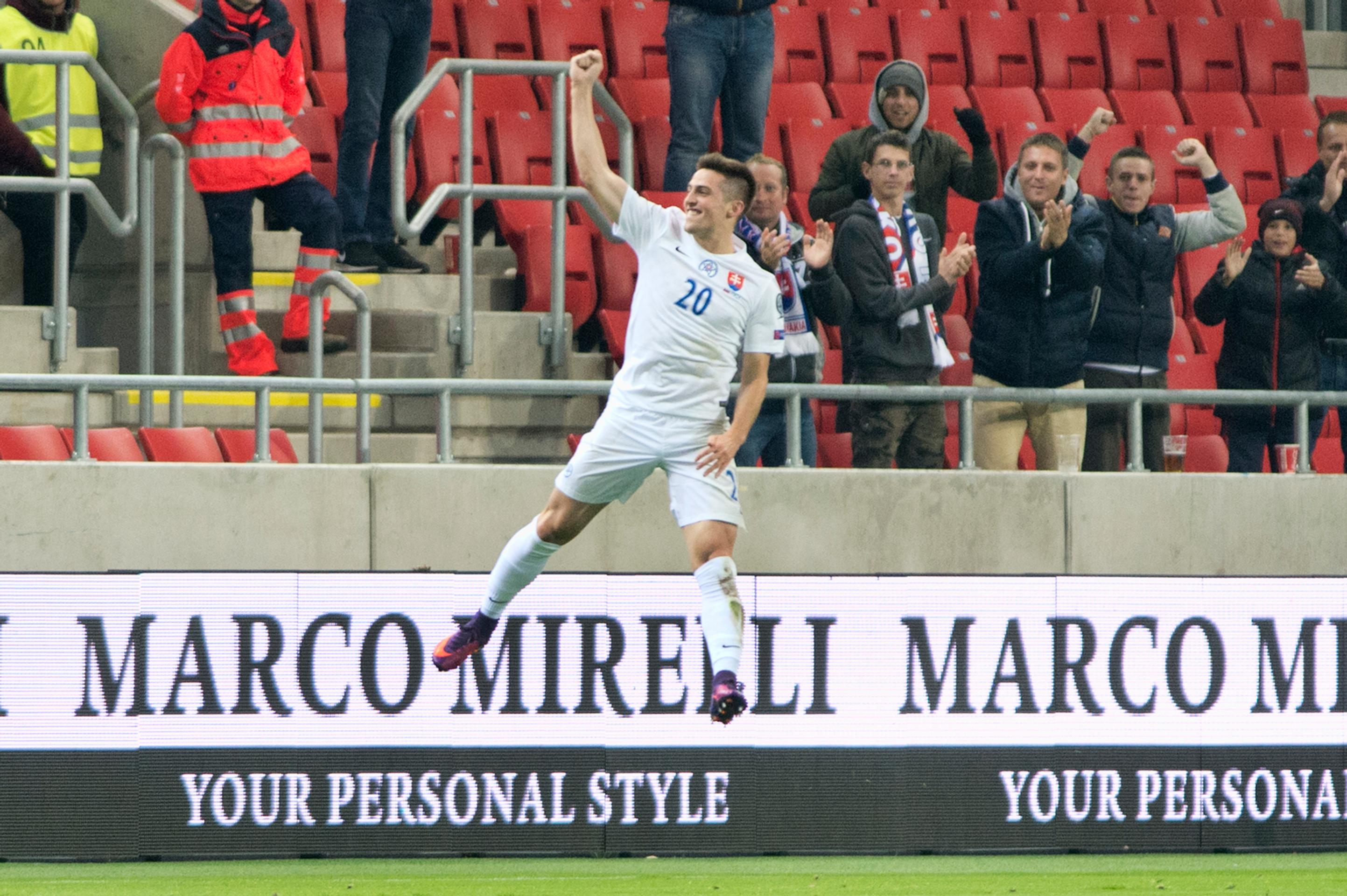 Róbert Mak sa teší po strelení druhého gólu v kvalifikácii MS 2018 v Trnave proti Škótsku.