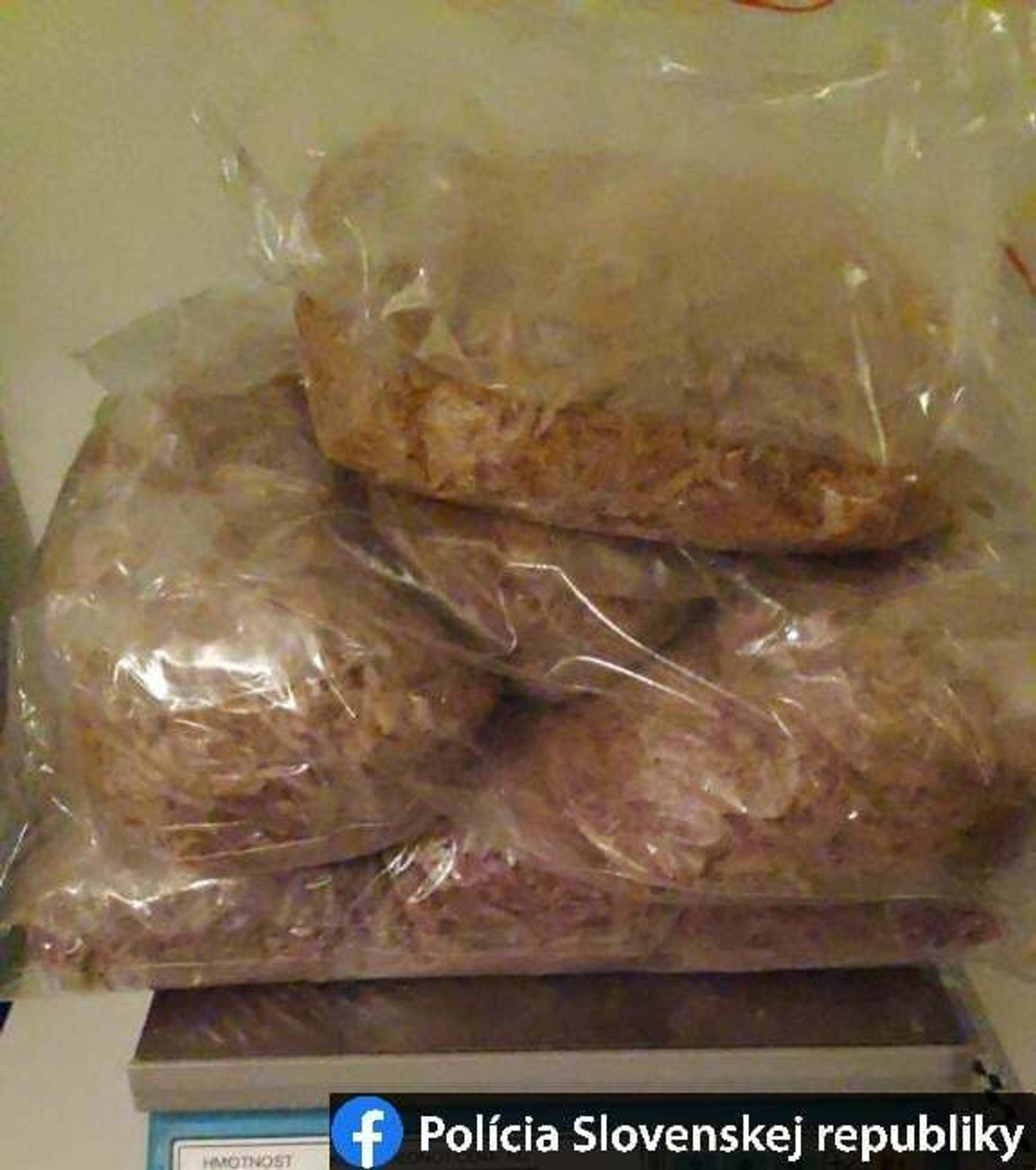 Zaistený pervitín pri razii 