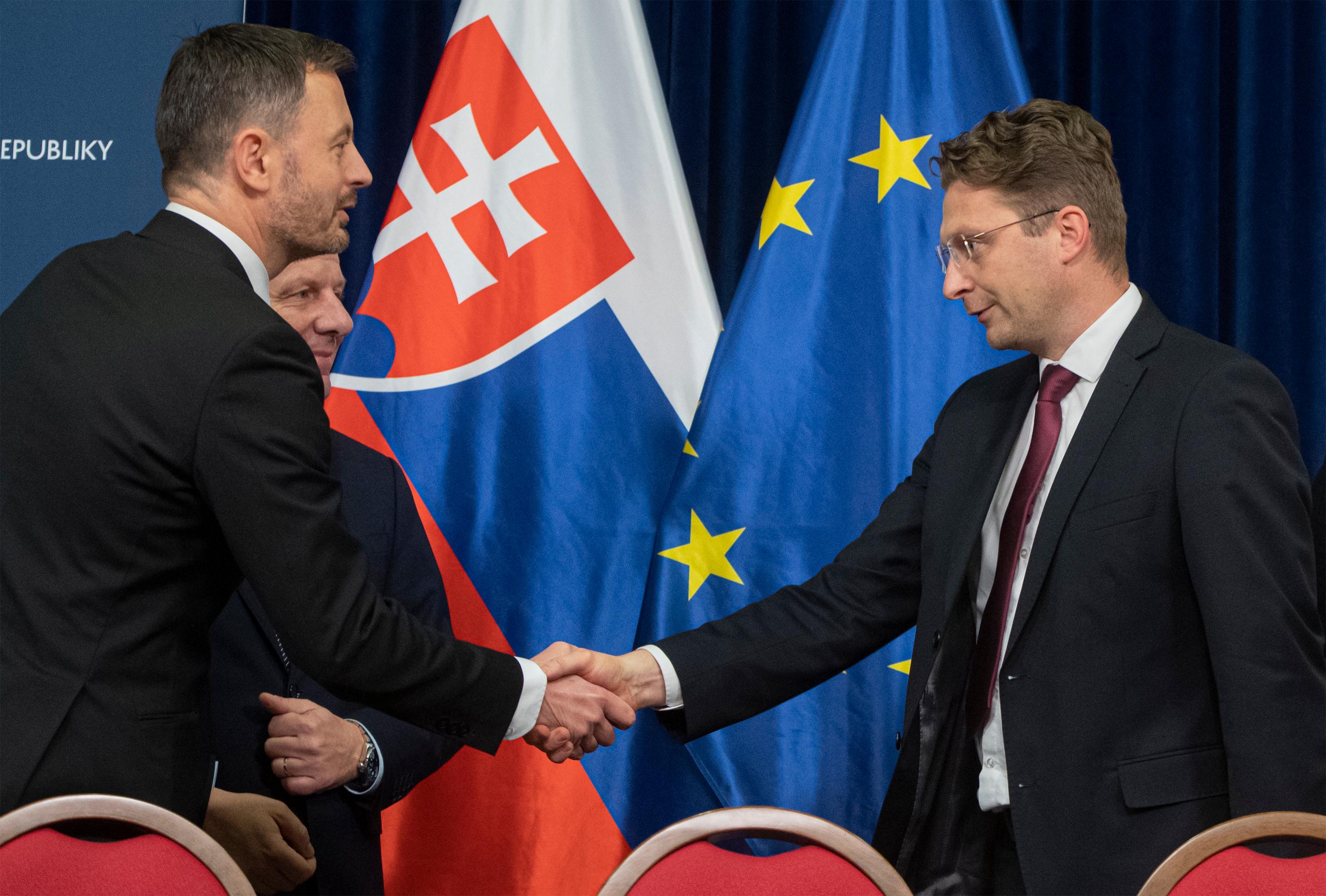 Vláda a lekárski odborári podpísali v stredu na Úrade vlády SR memorandum